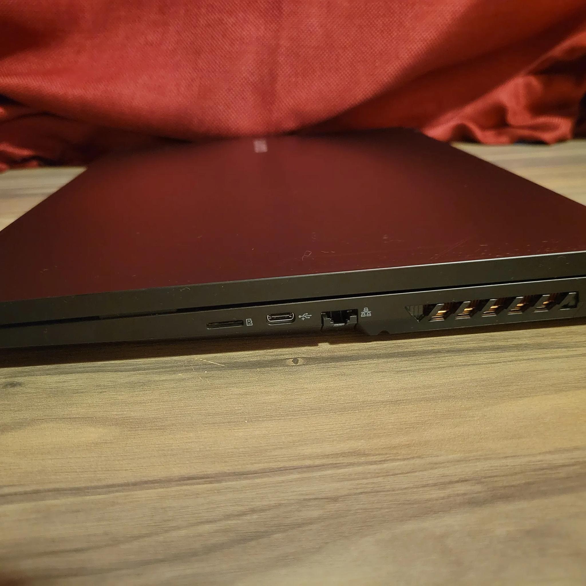 GIGABYTE - 16" 165Hz Gaming Laptop IPS - Intel i7-13620H with 32GB RAM - NVIDIA RTX 4060 - 1TB SSD