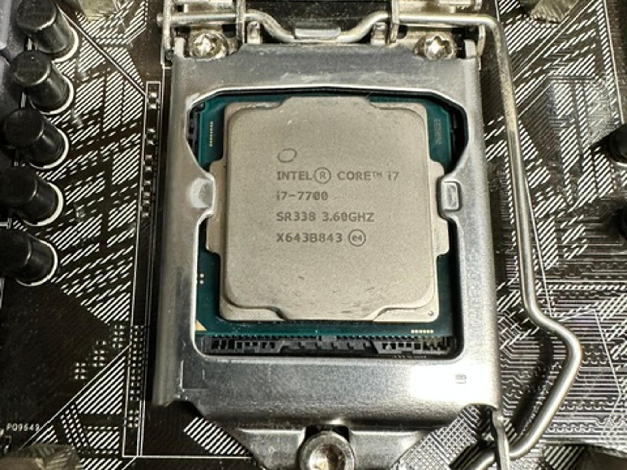 ASUS Z170-AR : Intel i7-7700 : Cooler Master LED Air Cooler : I/O Shield