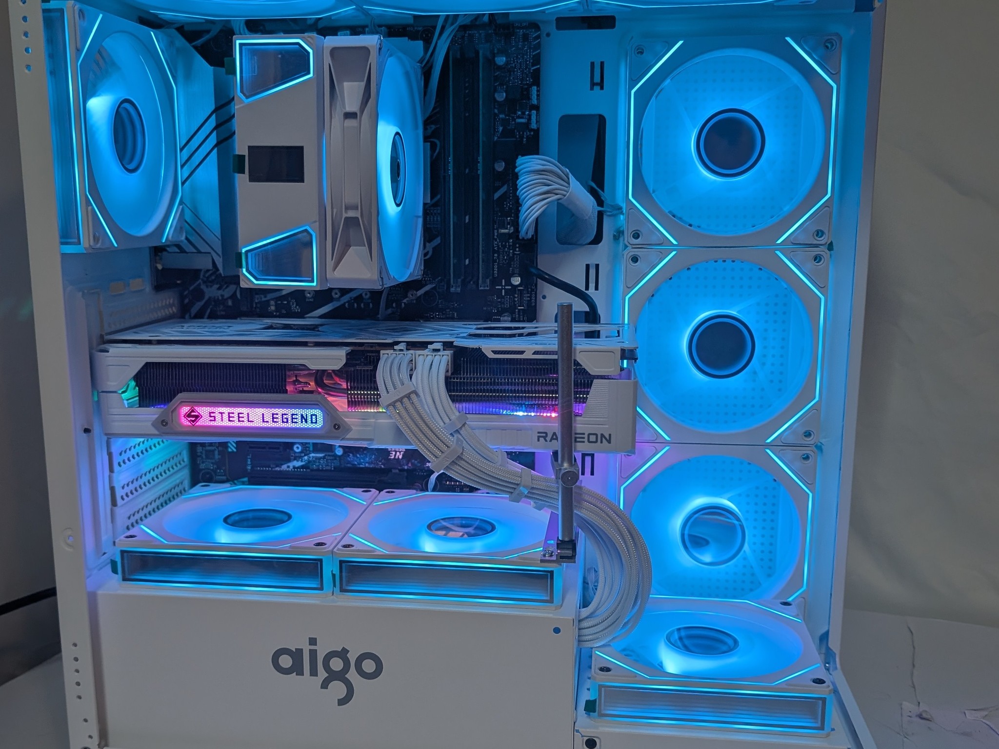 9070XT 16GB | I5 12600KF | 16GB DDR5 | 1TB NVME | CORSAIR 850W PSU | ALL WHITE