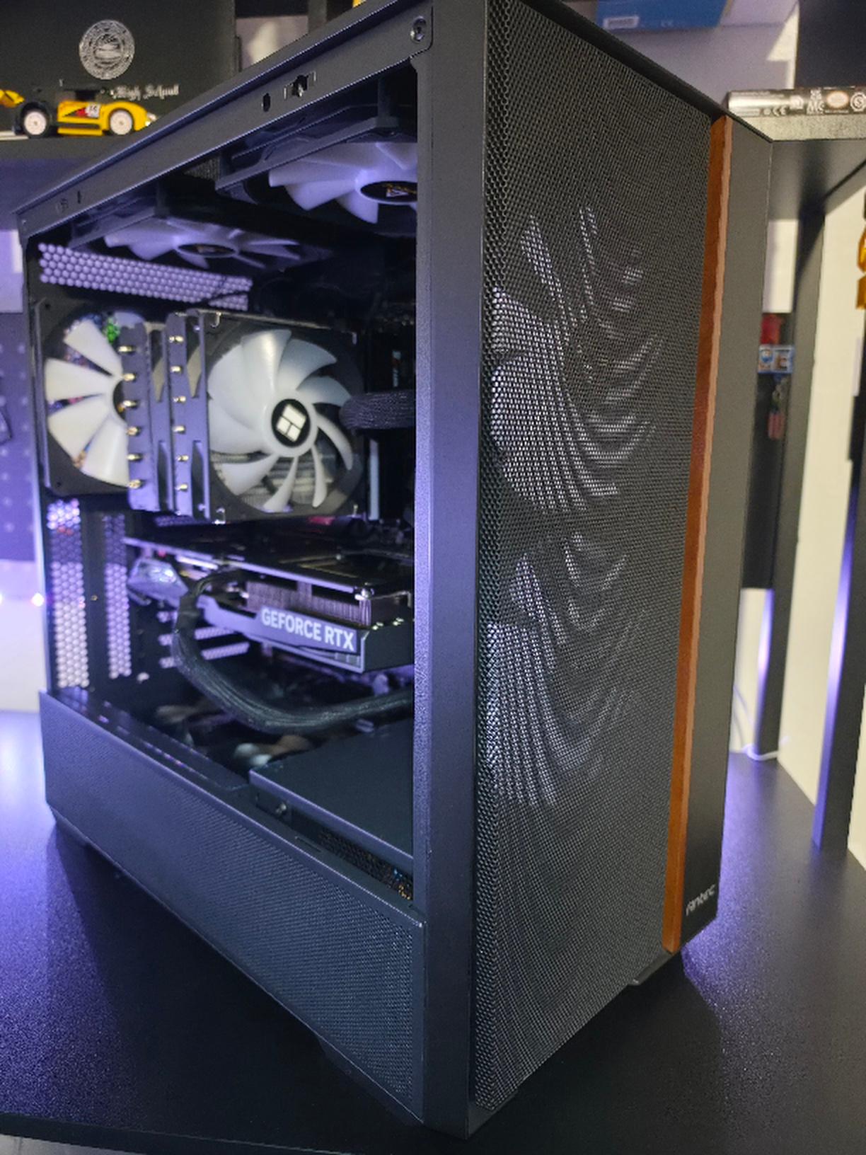 Custom Mid Level Gaming PC Build