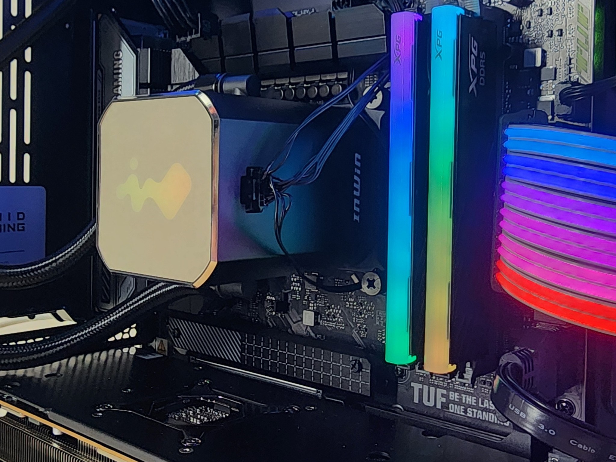 Gaming PC i7-14700KF 32GB RAM 1TB SSD RX 7800 XT 16GB Windows 11 Computer