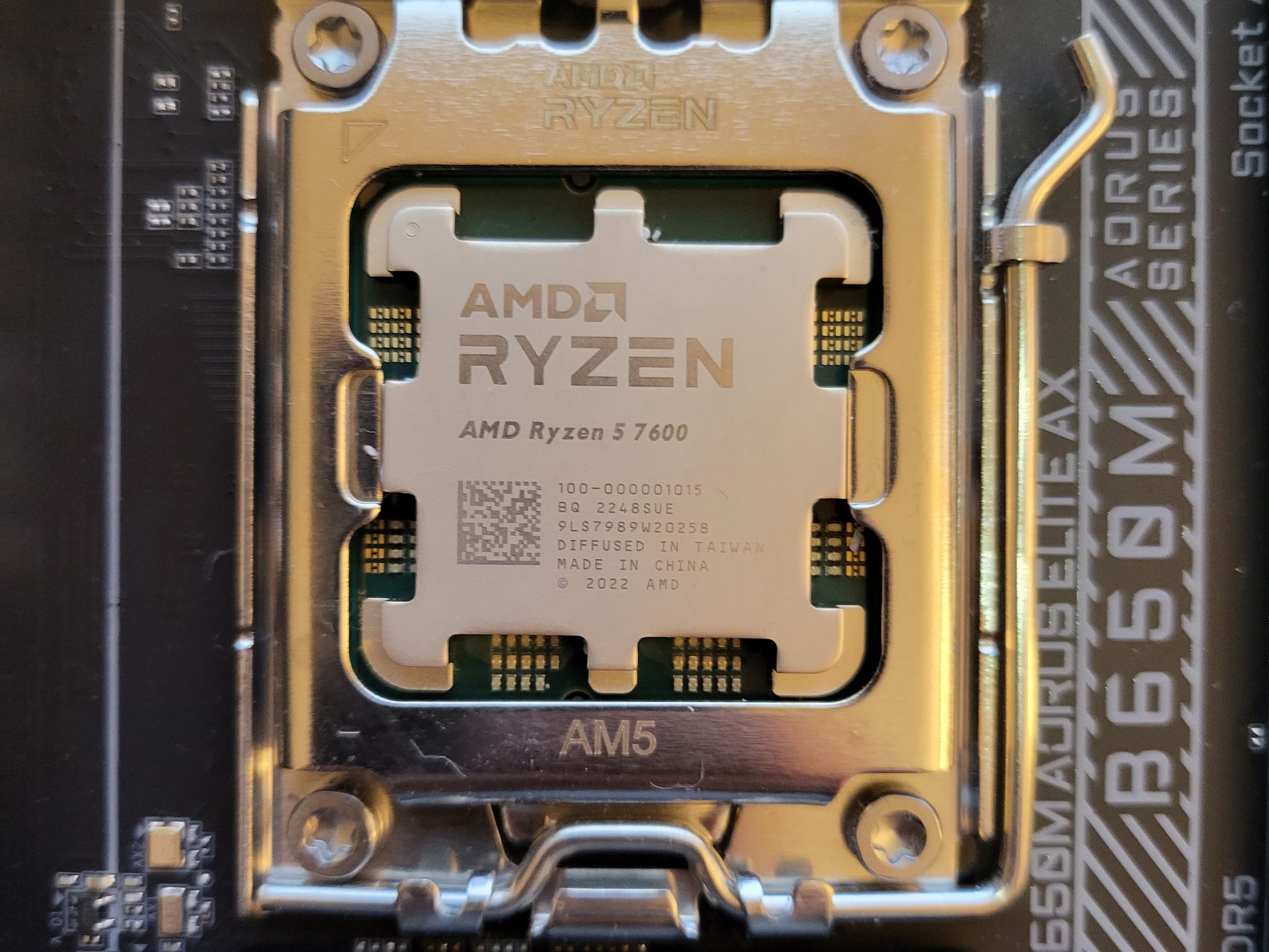 Bundle! R5 7600 + B650 +32GB DDR5 5600 + 500GB NVME SSD