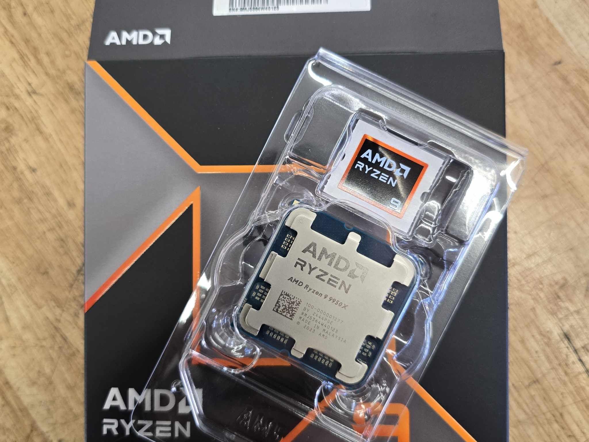 AMD RYZEN 9 9950X