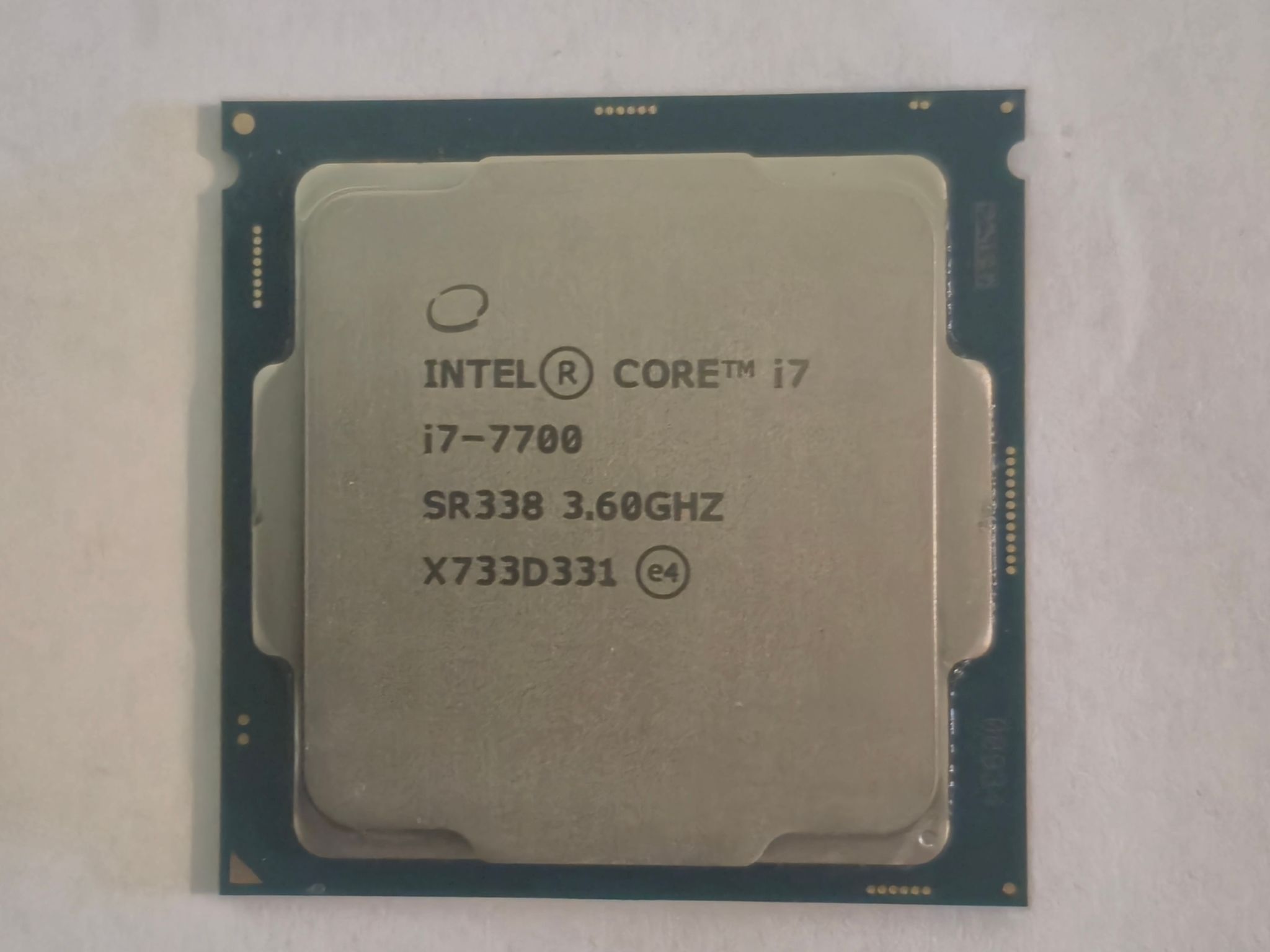 Intel i7-7700 4c/8t CPU