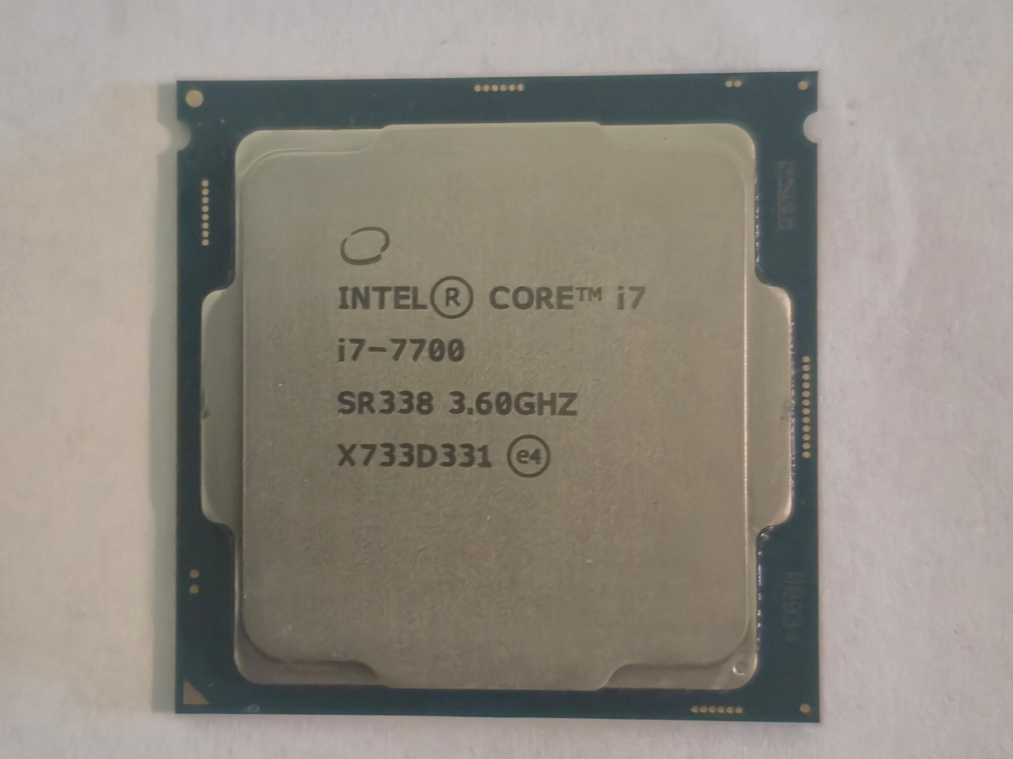 Intel i7-7700 4c/8t CPU