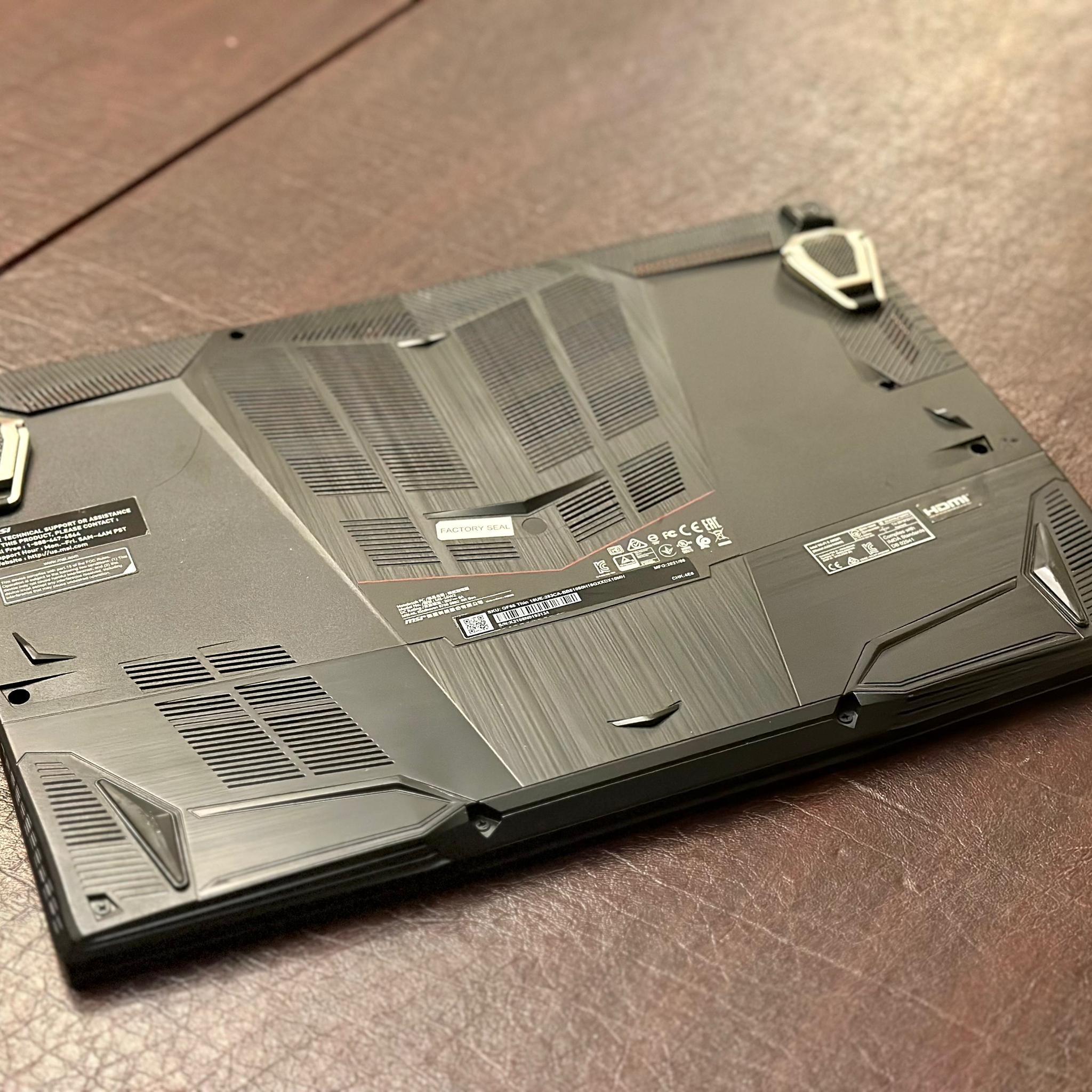MSI GF65 Thin 10UE-283CA Gaming Laptop Core i5 RTX 3060 16GB w/ Corsair Gaming Mouse and Pad