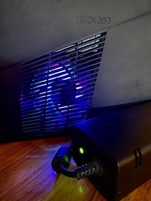 RGH3 Xbox 360 - Blue ROL - Auto RGB fan - 250Gb
