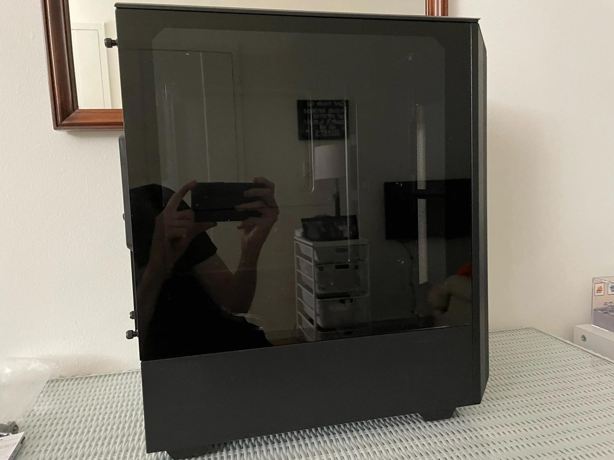 Phanteks Eclipse P300A Mesh Case (With Screws & Manual, Plus Extra SSD Bracket at No Extra Cost)!