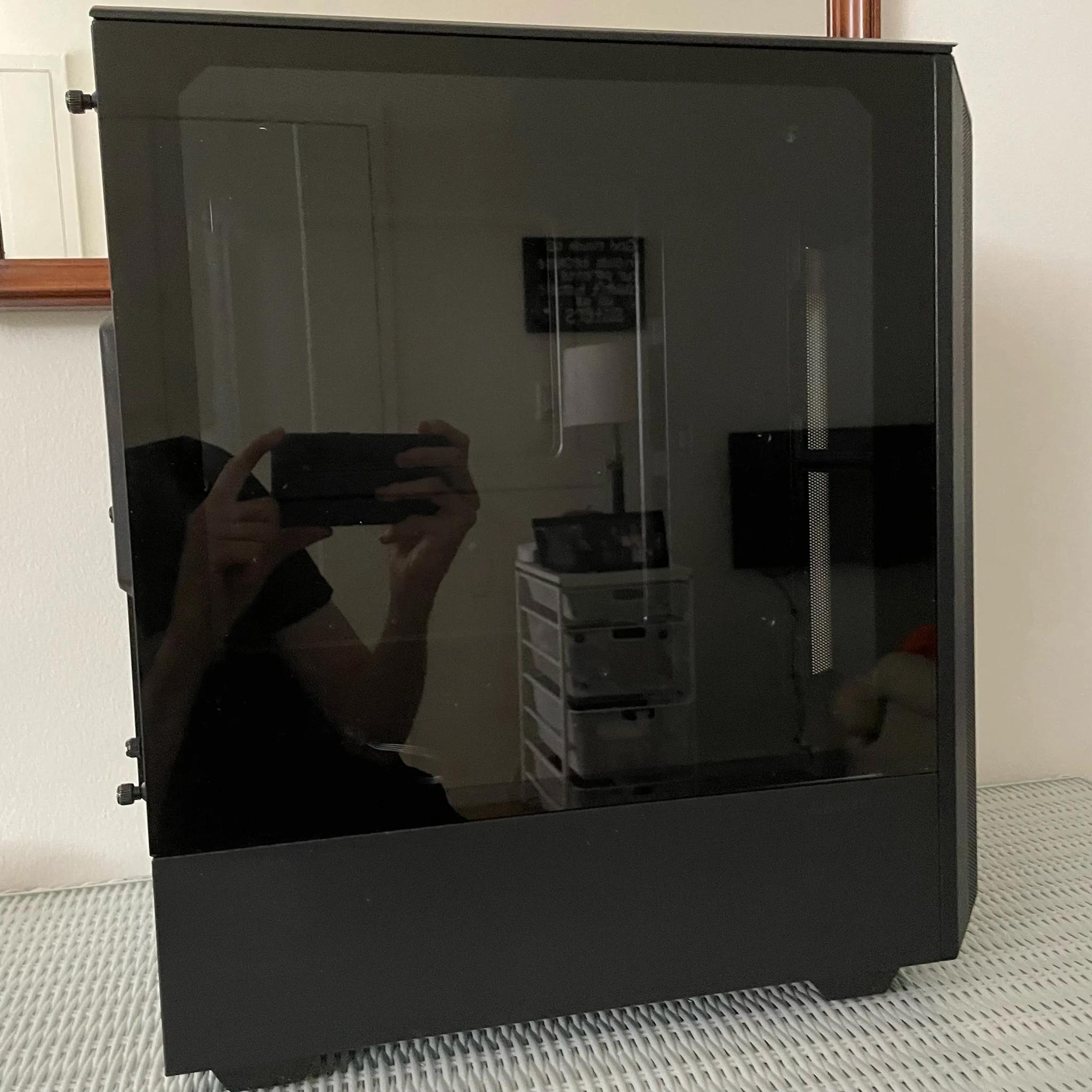 Phanteks Eclipse P300A Mesh Case (With Screws & Manual, Plus Extra SSD Bracket at No Extra Cost)!