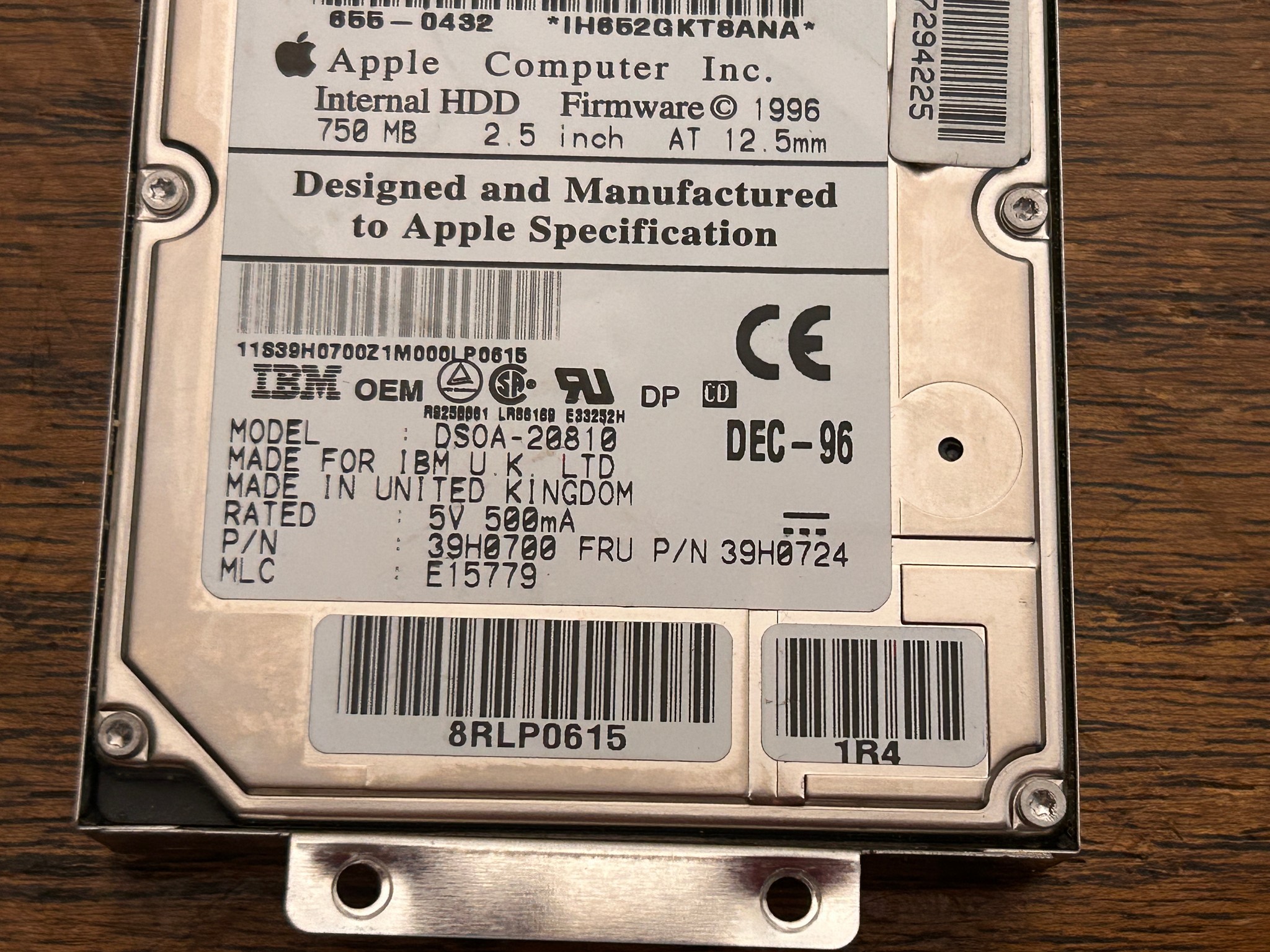 Vintage 1996 Apple Internal 750 MB 2.5" IDE Hard Drive - DSOA-20810 - VTG - TESTED