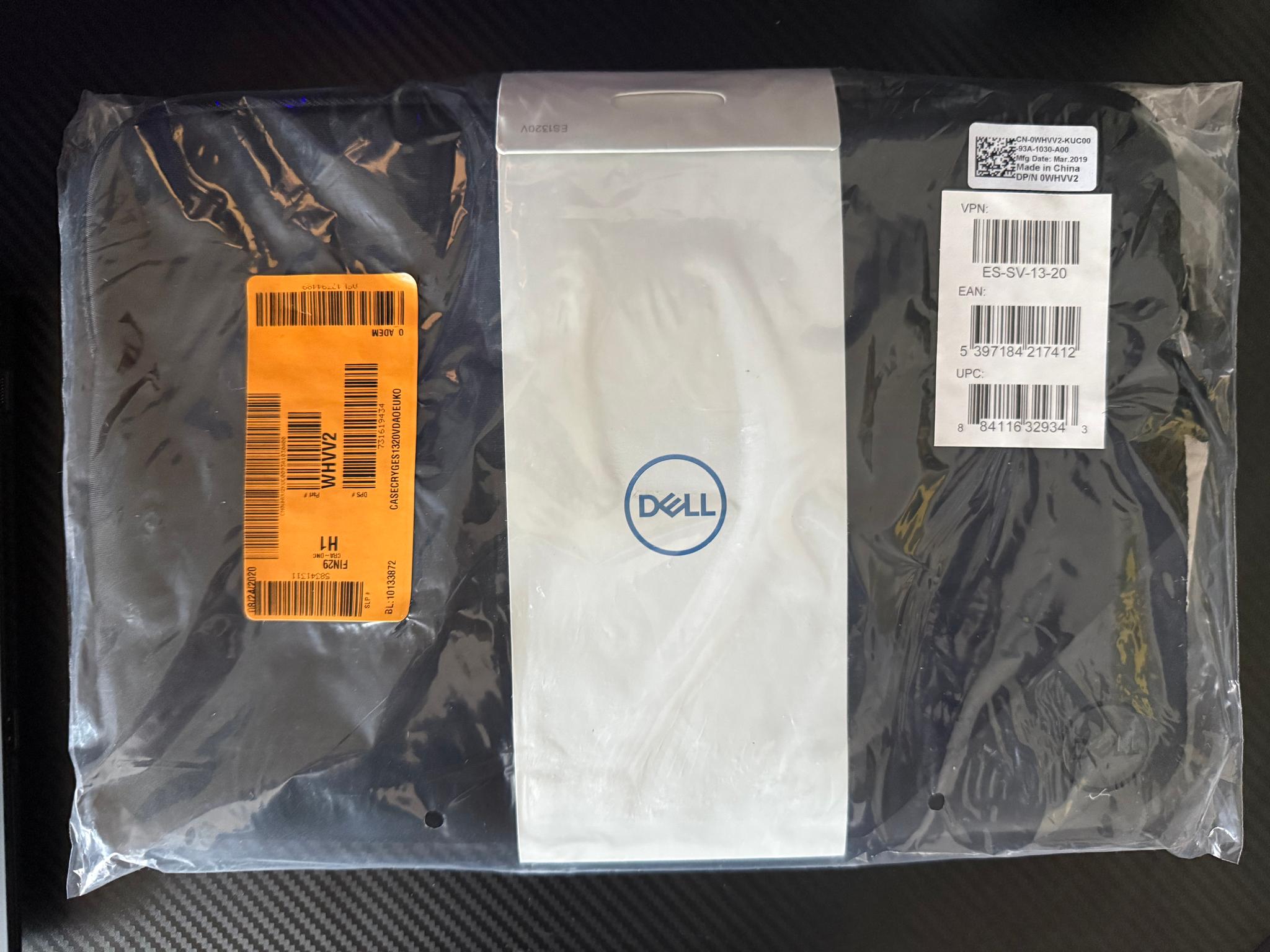 Dell Essential Sleeve 13 Black Water-Resistant Padded for 13 in Laptop