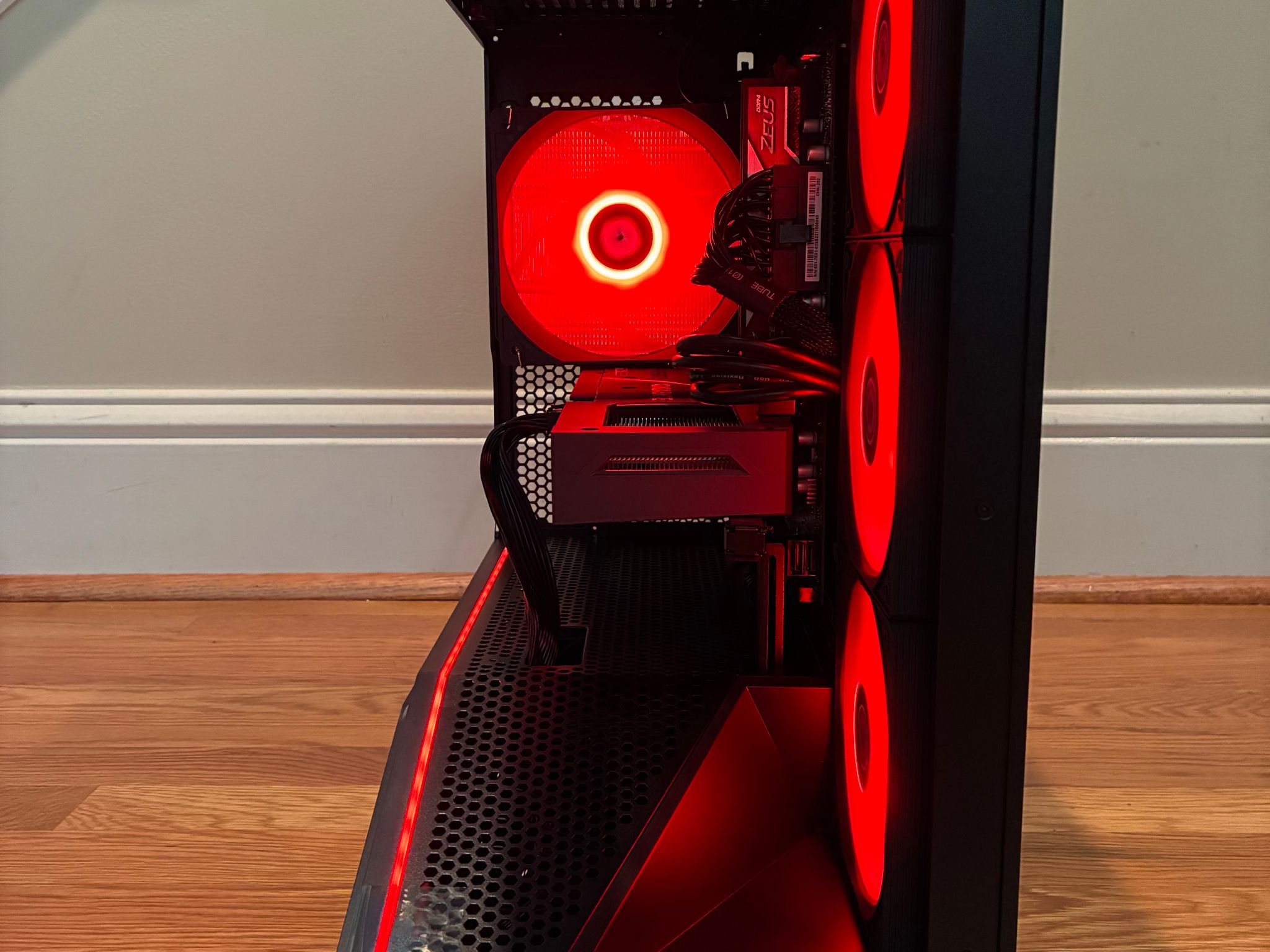 RX 6600 12100F 32GB RAM 1TB Samsung NVME SSD WIFI 6E Windows 11 Custom RGB Gaming PC