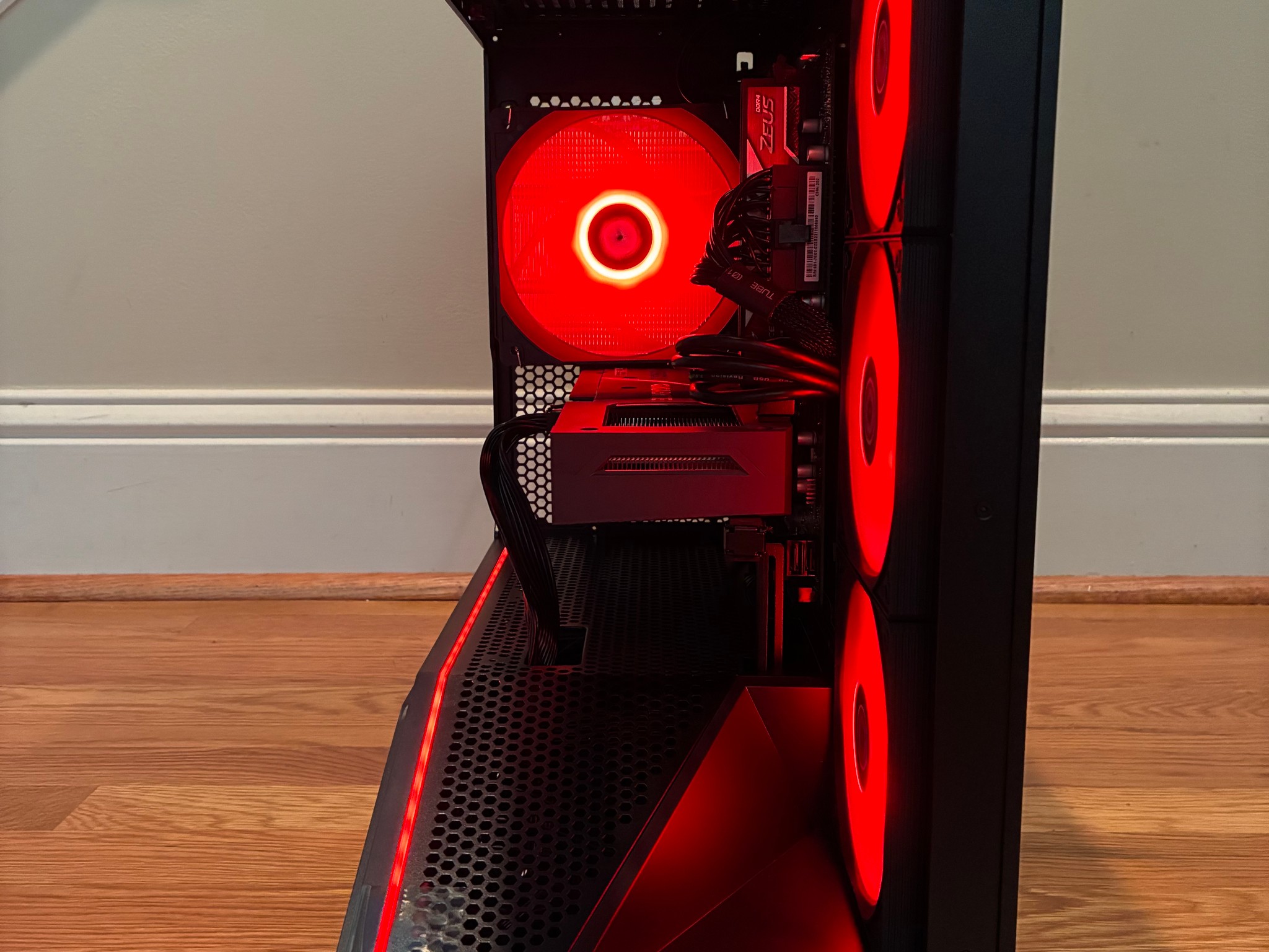 RX 6600 12100F 32GB RAM 1TB Samsung NVME SSD WIFI 6E Windows 11 Custom RGB Gaming PC