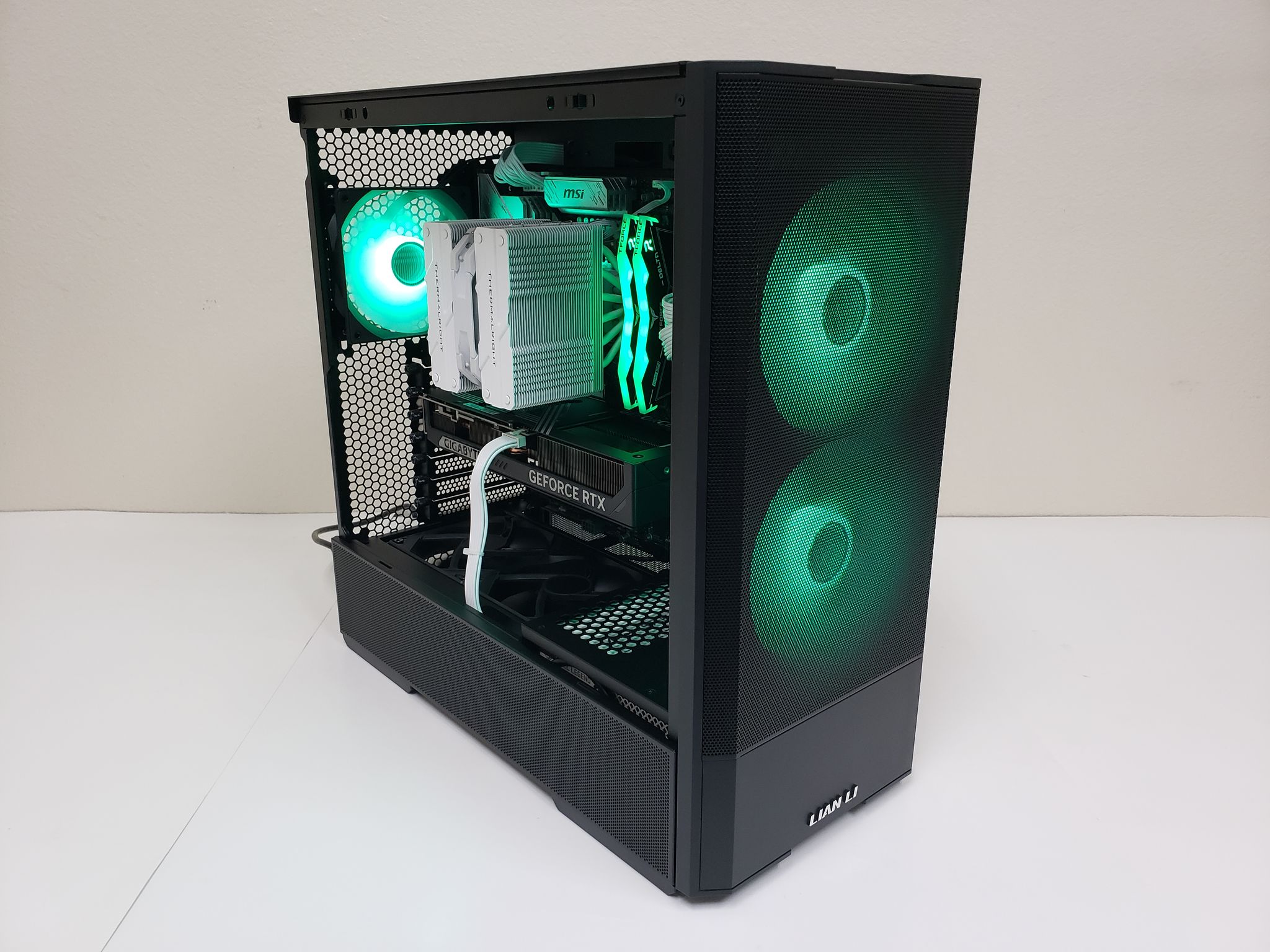 PC on Sale! Ryzen 5 9600X, RTX 5070, 32GB-DDR5 6000, 2TB SSD NVMe, 1000W PSU