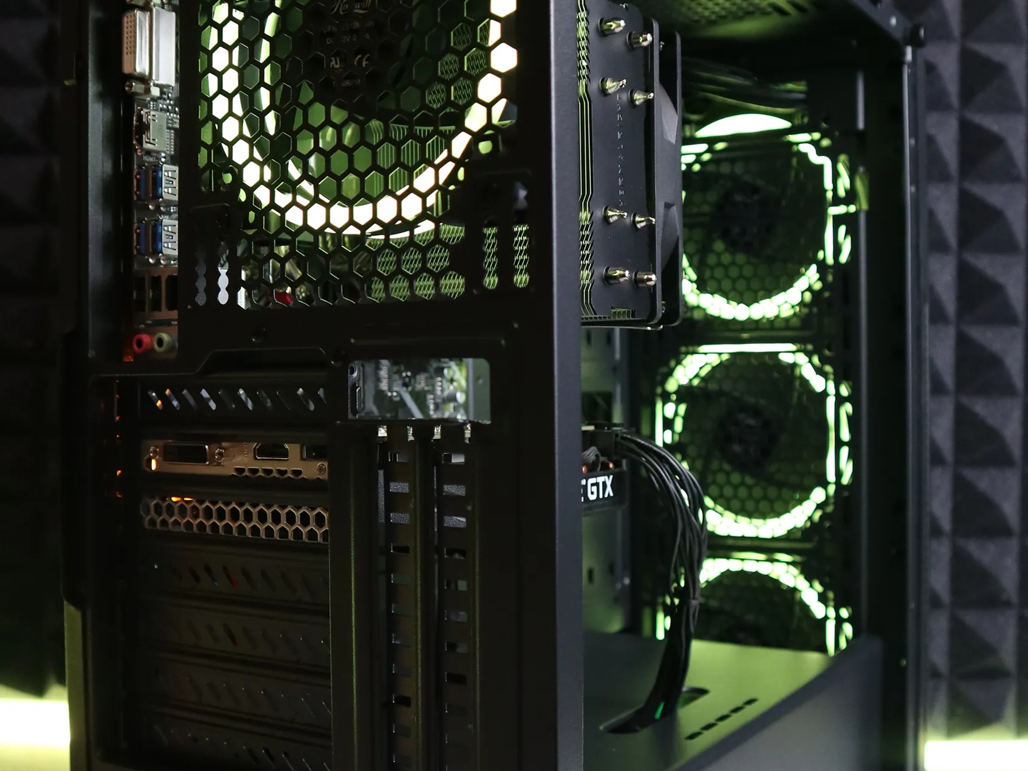 Edge | Ryzen 5 1600/GTX 1660S Gaming PC