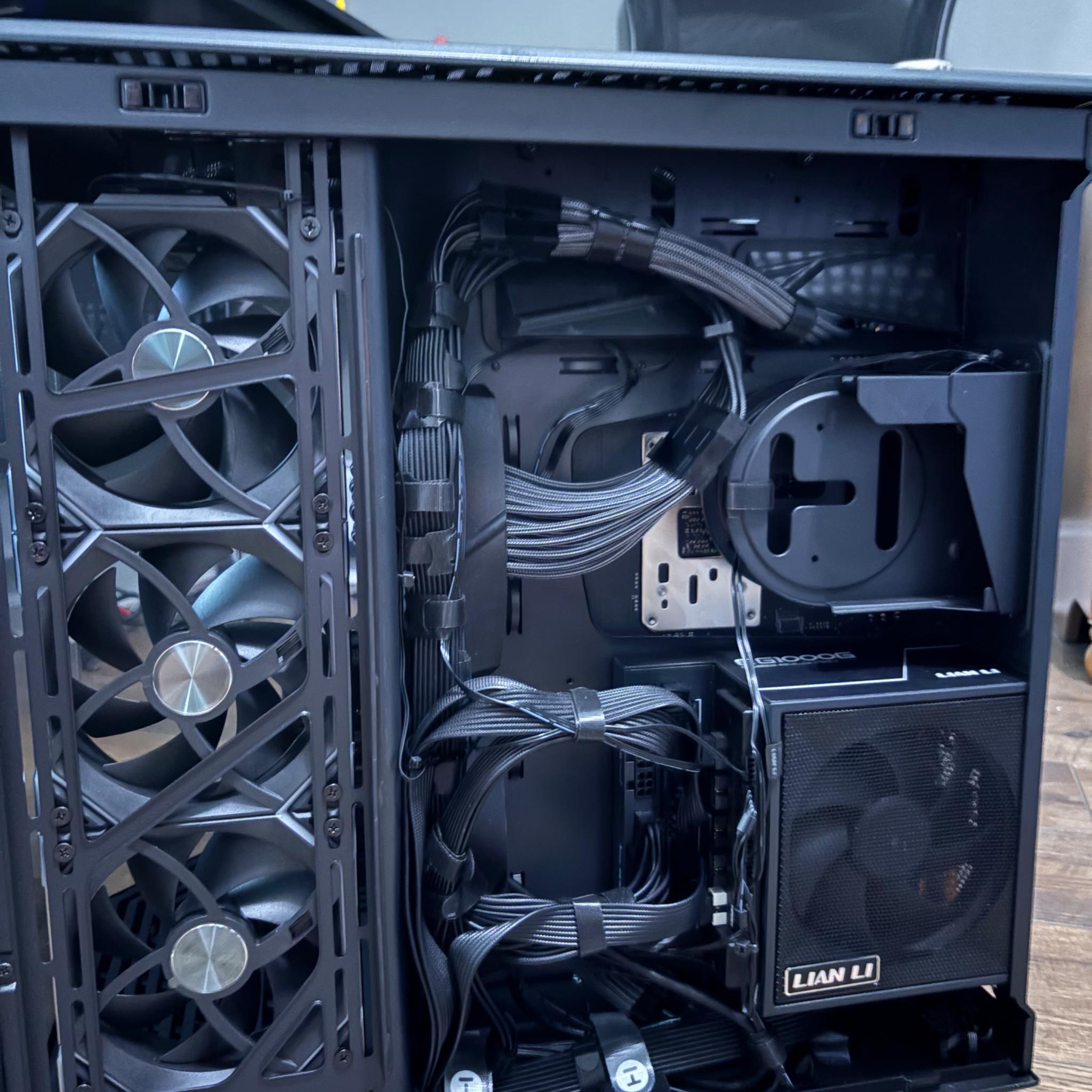 SALE! High End AMD PC - 9900X 9070XT 64GB Ram