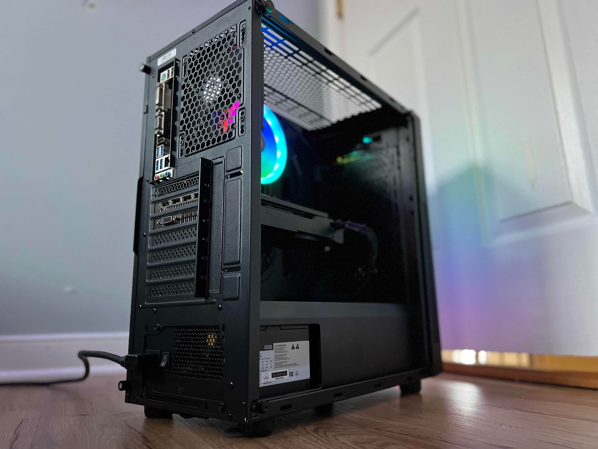 Split ➗: Ryzen 3 1200, Rx 570 Gaming Pc