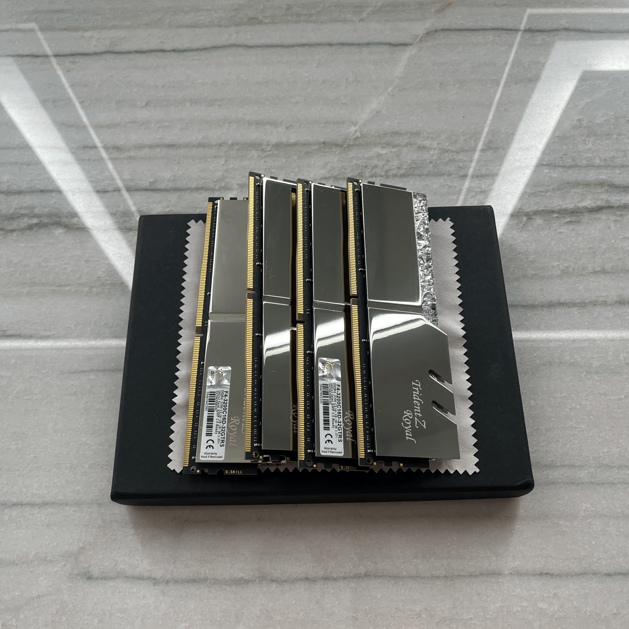Gskill Tridentz Royals 4x16GB 3200MHZ Enthusiast Ram Kit