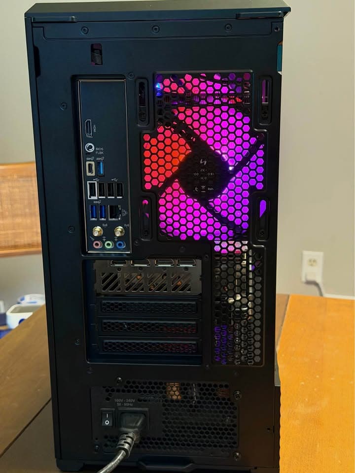 RTX 4080 Gaming PC 🔥 Ryzen X3D • 32GB DDR5 • RGB LCD Build • 1440p/4K Beast