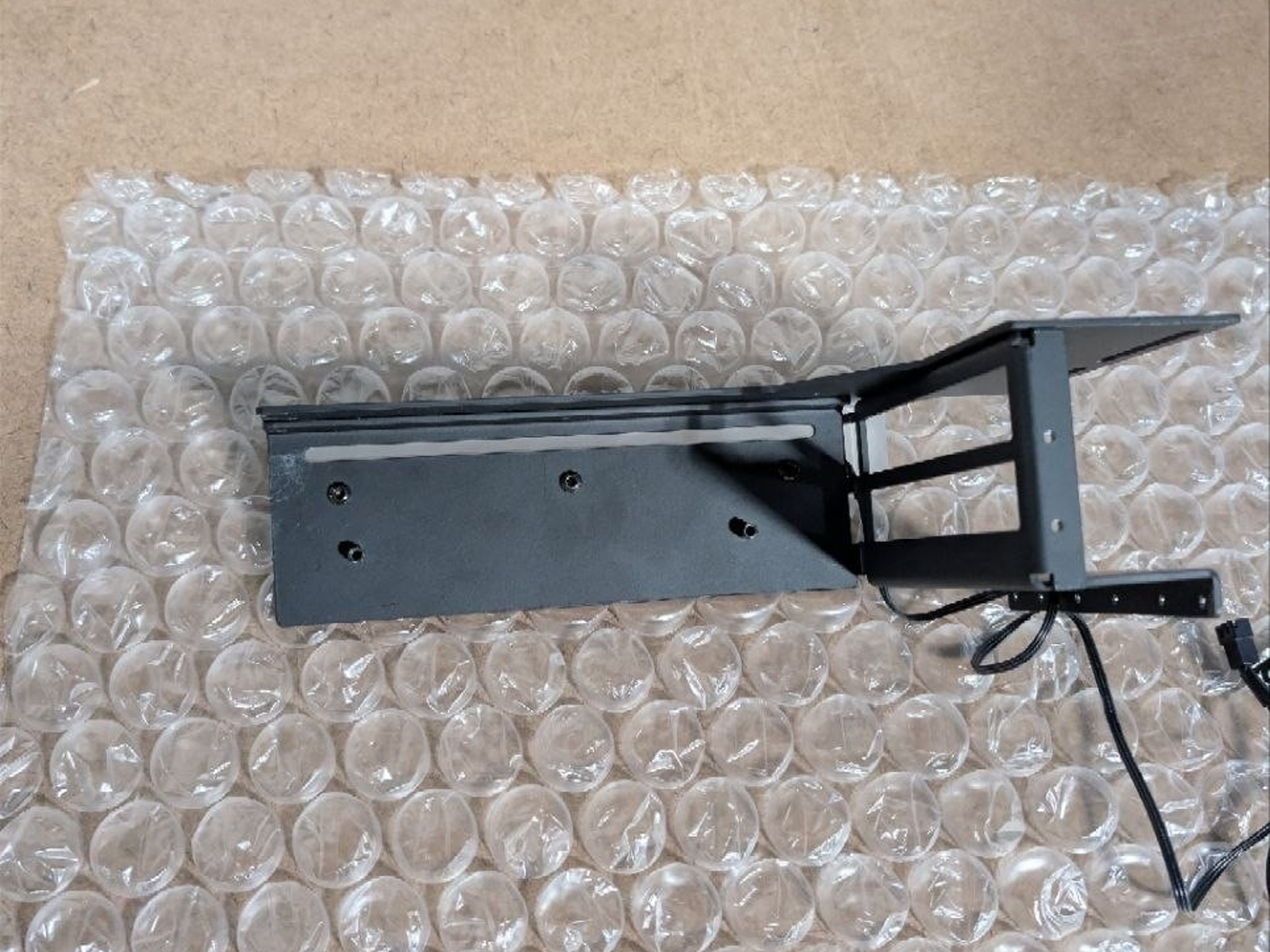 Alphacool Aurora Vertical GPU Mount with Riser Cable (11951)