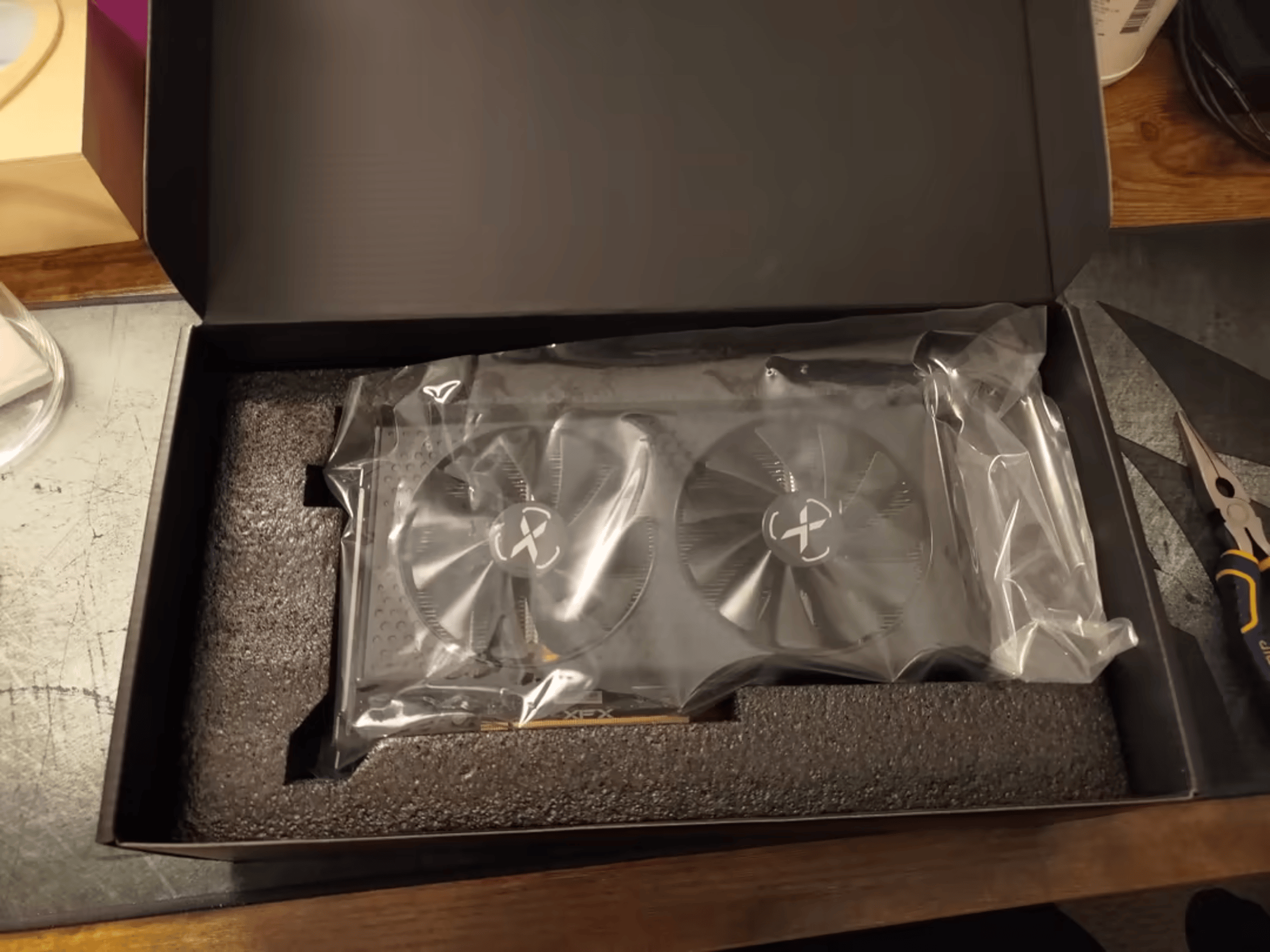 Open Box XFX SWFT 210 Radeon RX 6600 (Non-XT)