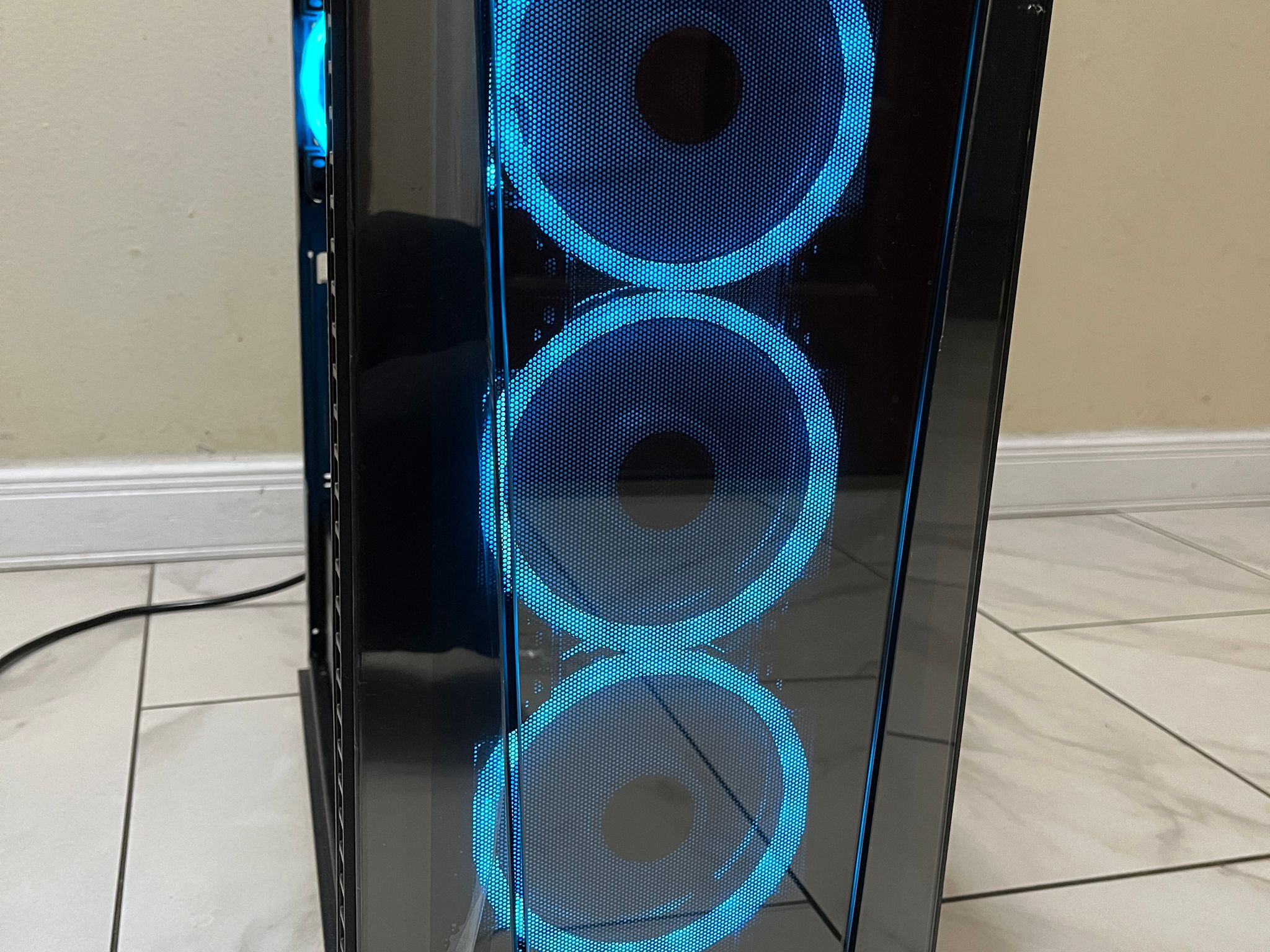 🟠🔥NVIDIA GTX 1080, Intel i7-7700, 16GB RAM, 1 TB Storage, High Performance Gaming PC w/ RGB Remote
