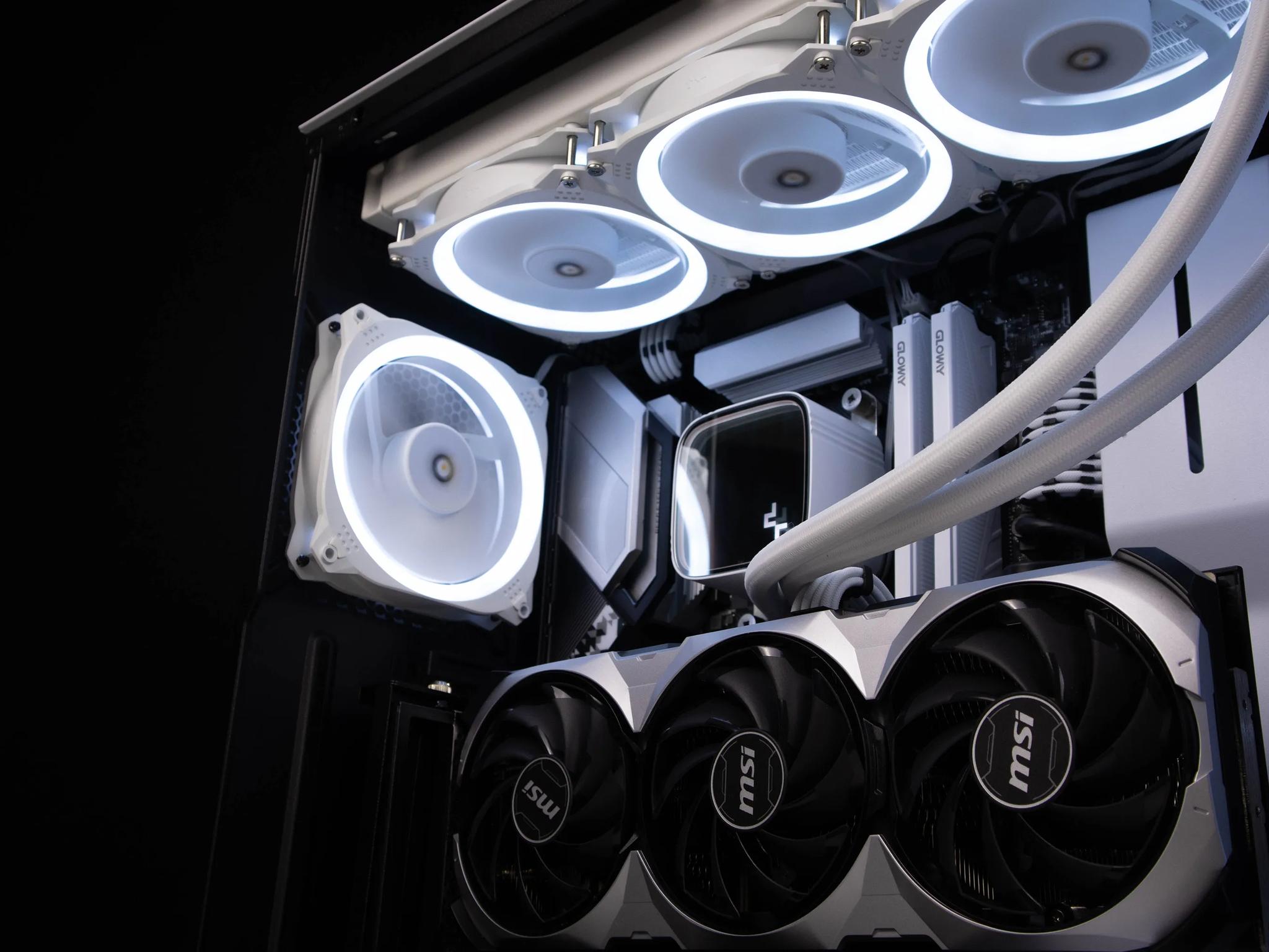 ~Smokey~ (RTX 4070 | Ryzen 7 5800X | 32gb RAM)