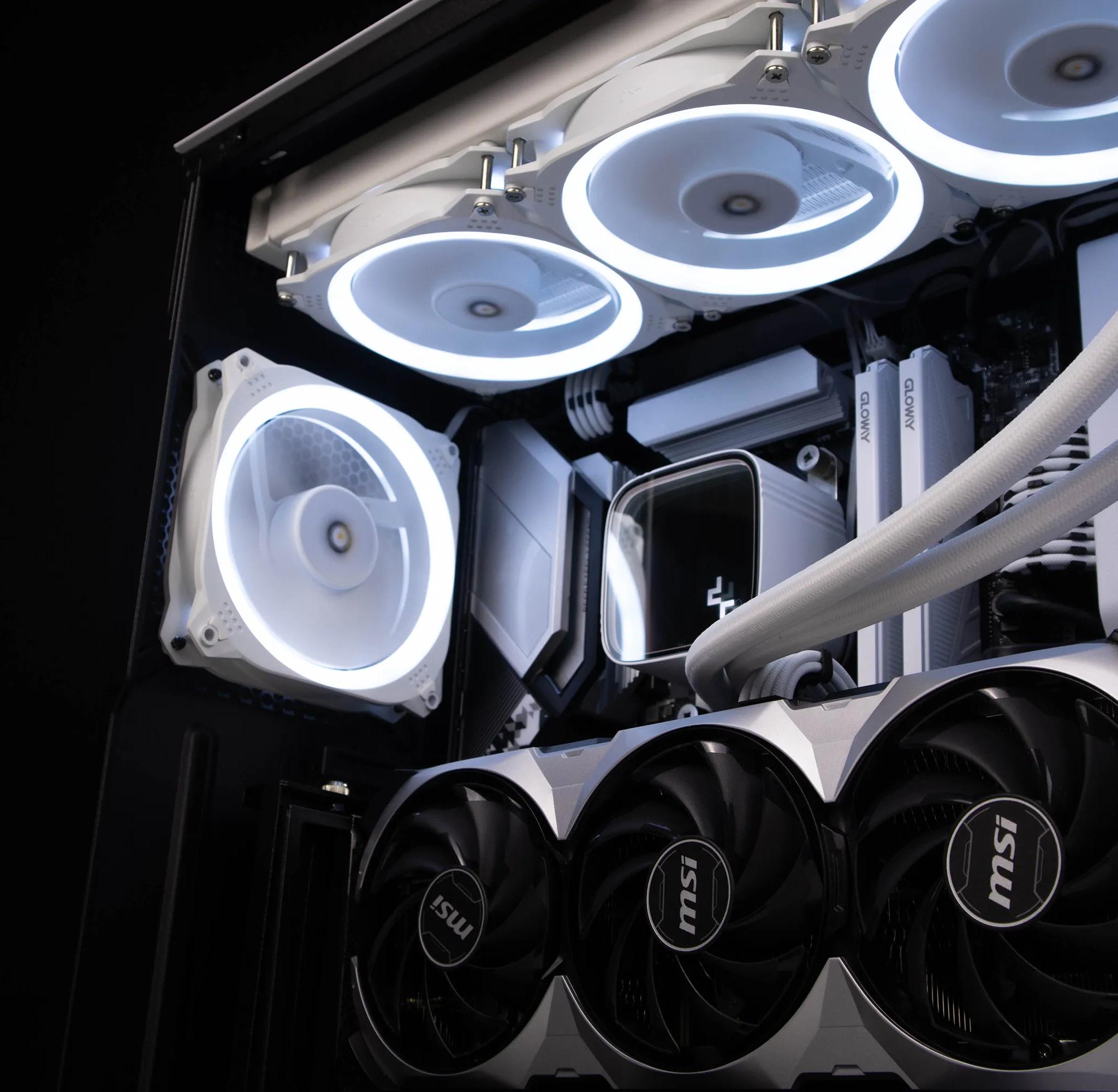 ~Smokey~ (RTX 4070 | Ryzen 7 5800X | 32gb RAM)