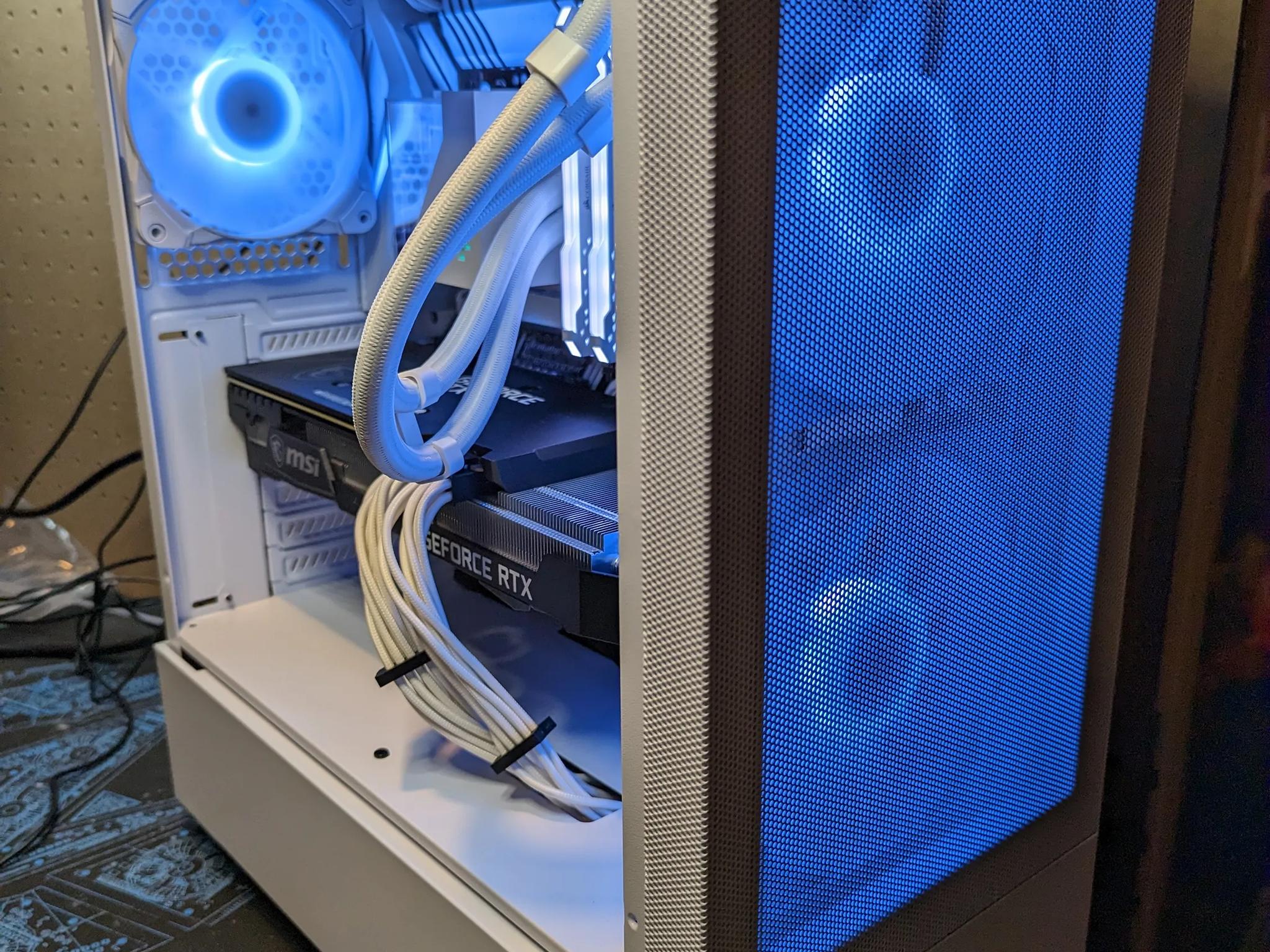 ❄️FROSTY  Intel i7-11700 | Nvidia RTX MSI Ventus 3070  | 16gb Ram 3200Mhz| 1TB WD M.2 NVME SSD