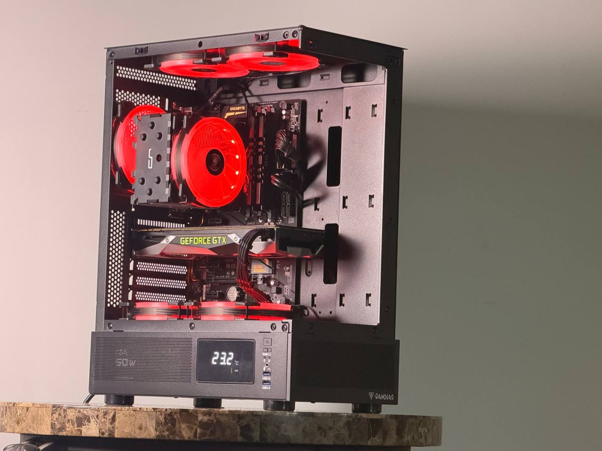 FREE SHIPPING 🖤🌈 Black RGB Gaming PC | GTX 1070 | Intel Core i7