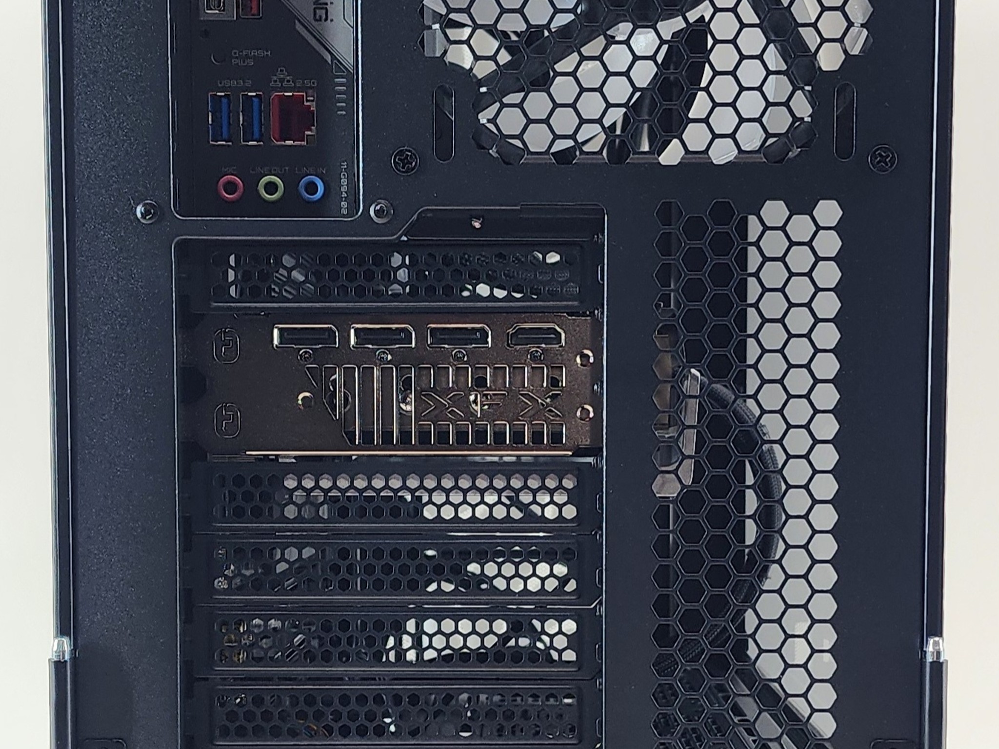 Gaming PC Ryzen 7 7800X3D 32GB RAM 2TB SSD RX 7900 XT 20GB Win11 PC