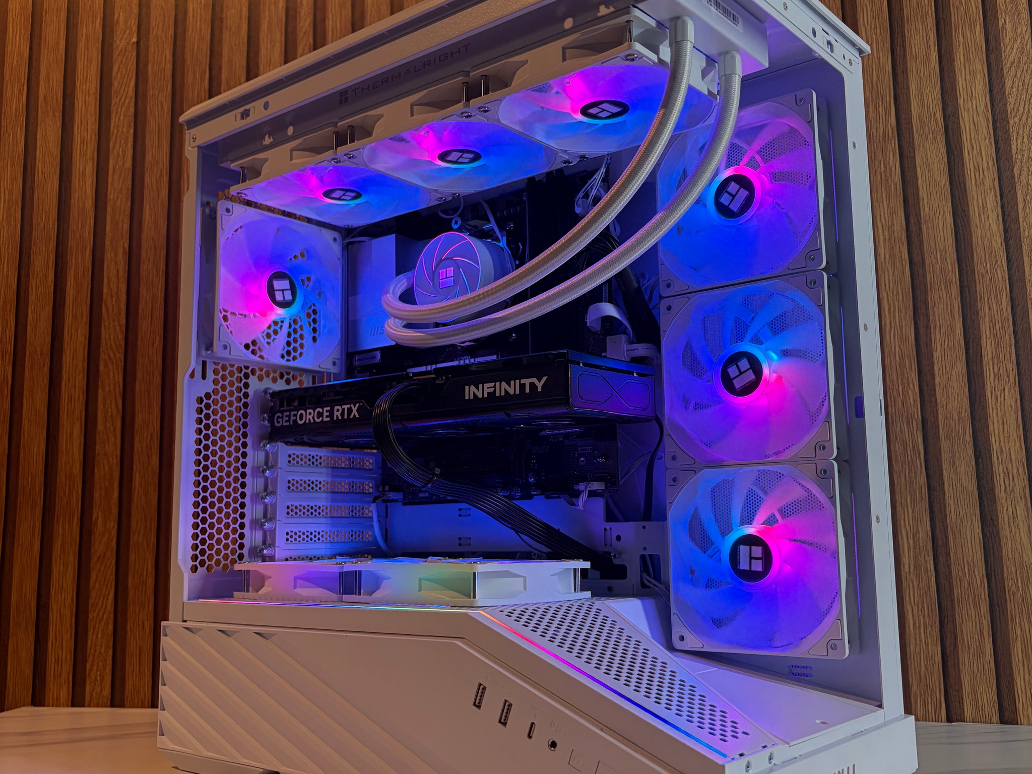 RTX 5070 | RYZEN 7 7800X3D | 16GB DDR5 | 750W PSU | 1TB SSD| 360MM AIO