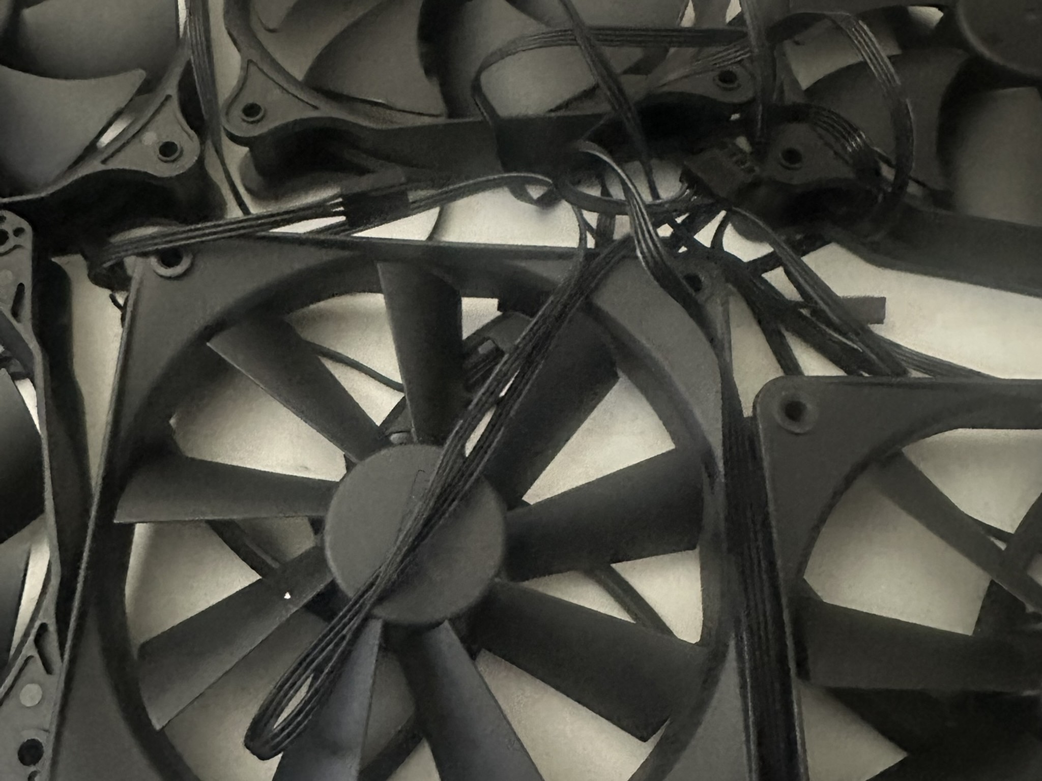 24 PC fans 120mm - mutiple brands - RGB & Non-RGB fans