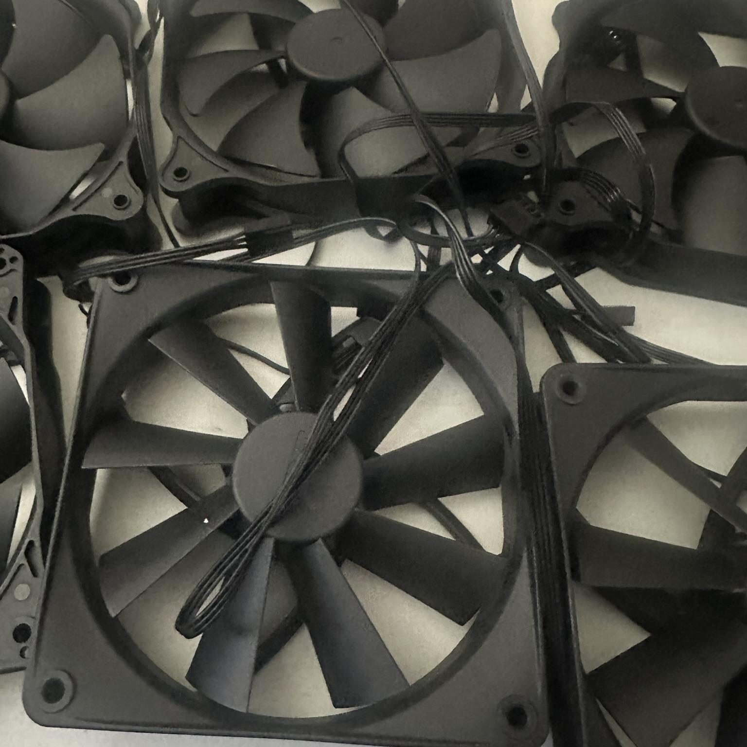 24 PC fans 120mm - mutiple brands - RGB & Non-RGB fans