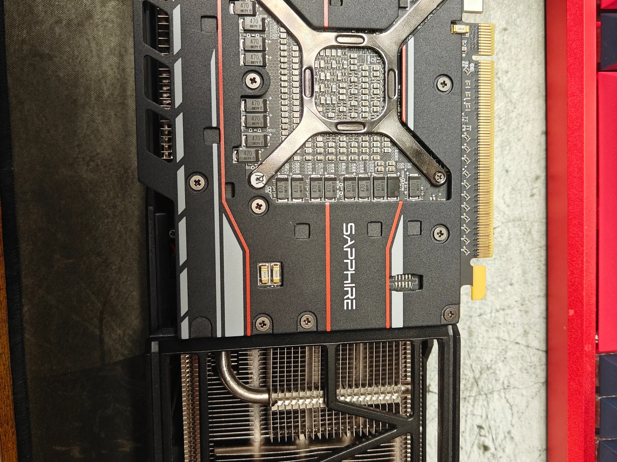 Sapphire Pulse Vega 56