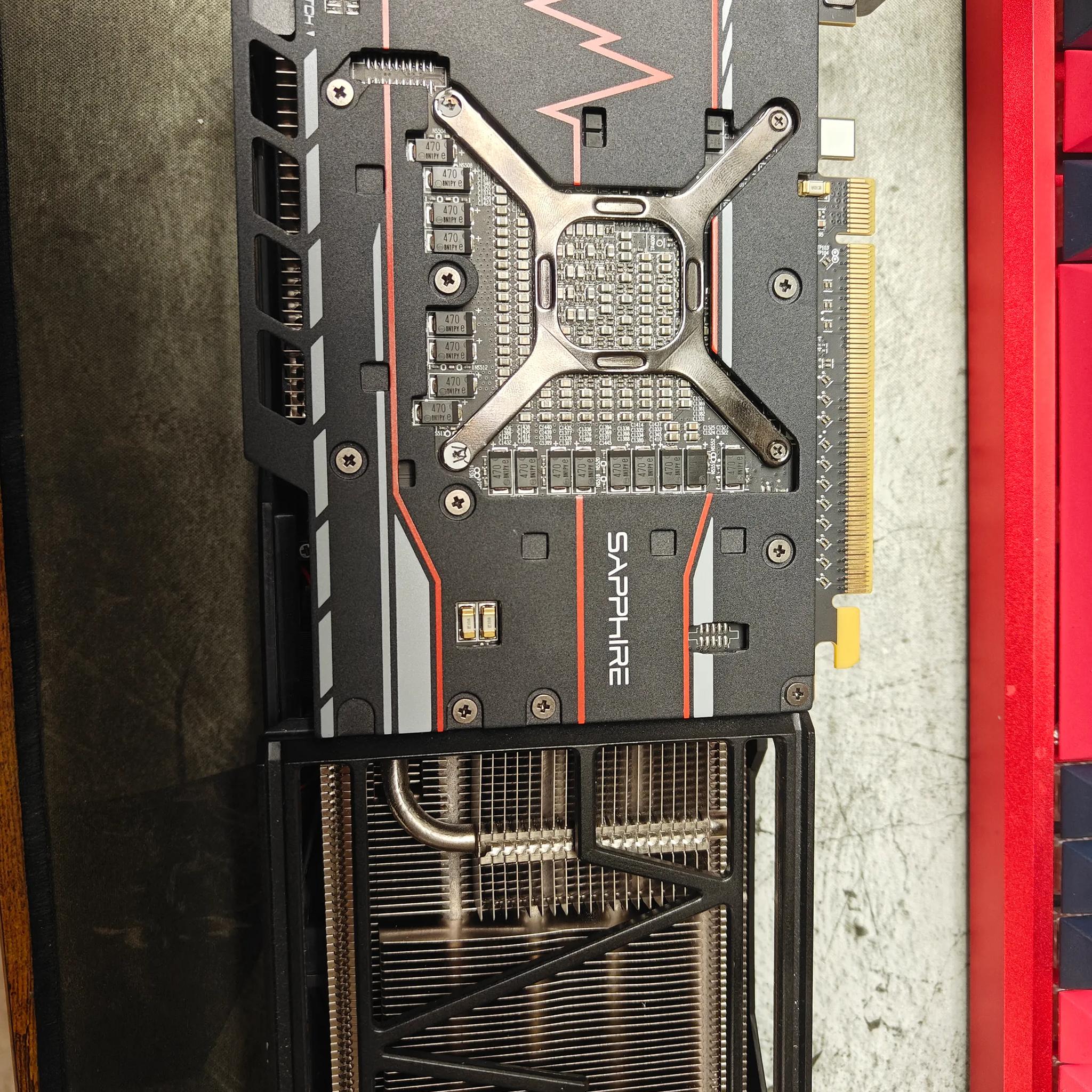 Sapphire Pulse Vega 56