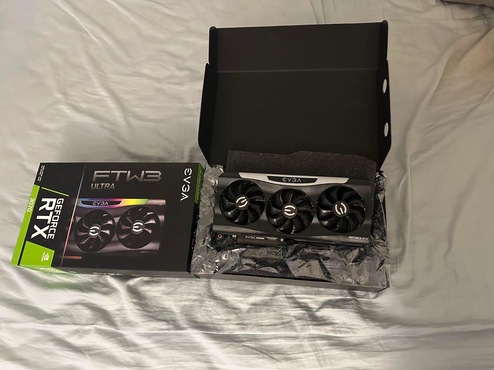 EVGA GeForce RTX 3070 FTW3 ULTRA GAMING 8GB GDDR6 Graphics Card (08G-P5-3767-KL)