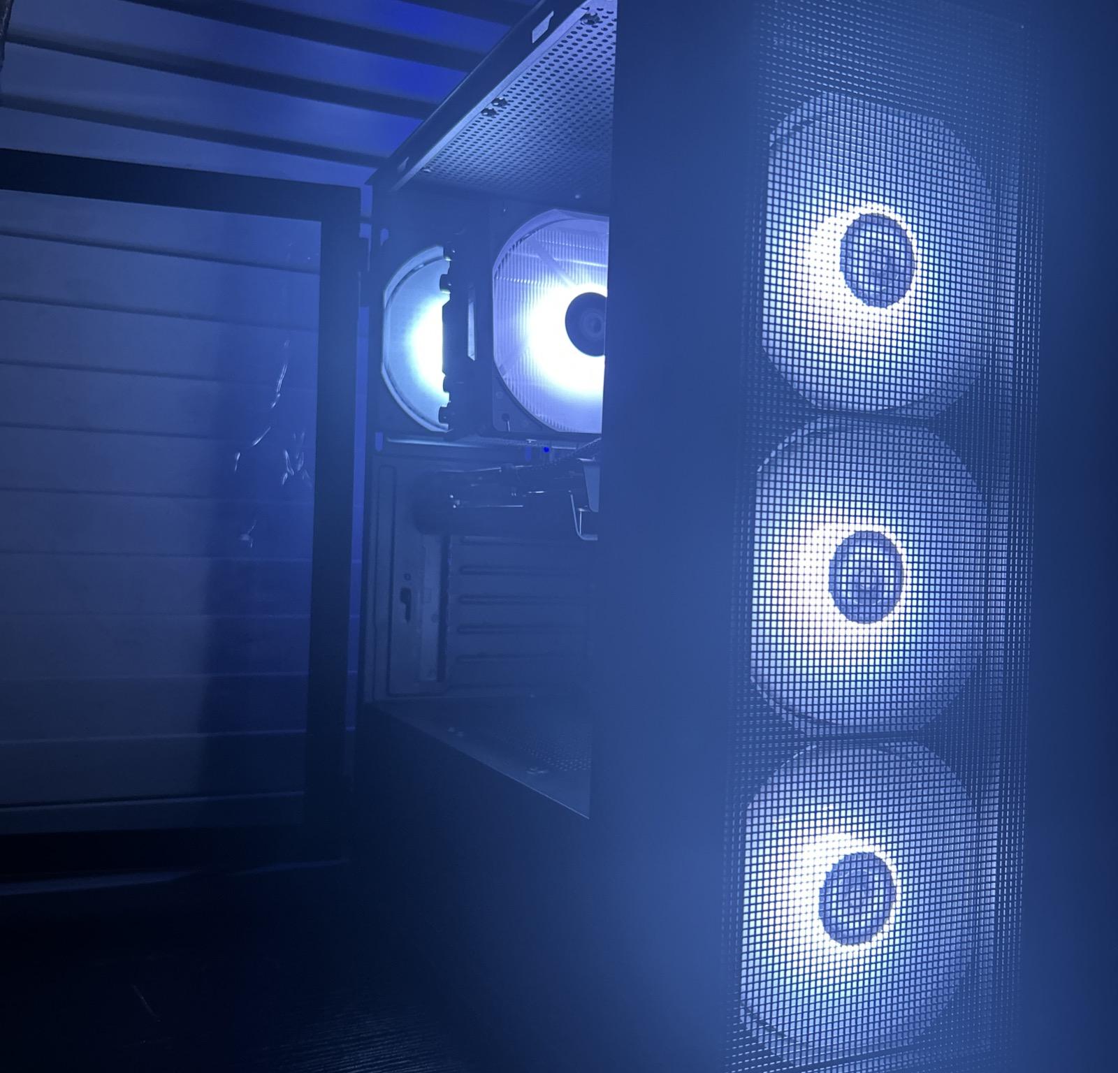 The "Console Killer V1" RX 6600 (3060 equivalent),24gb ddr4 Ram, i7 5930k,1tb SSD 1.5TBHD, WIFI, W11