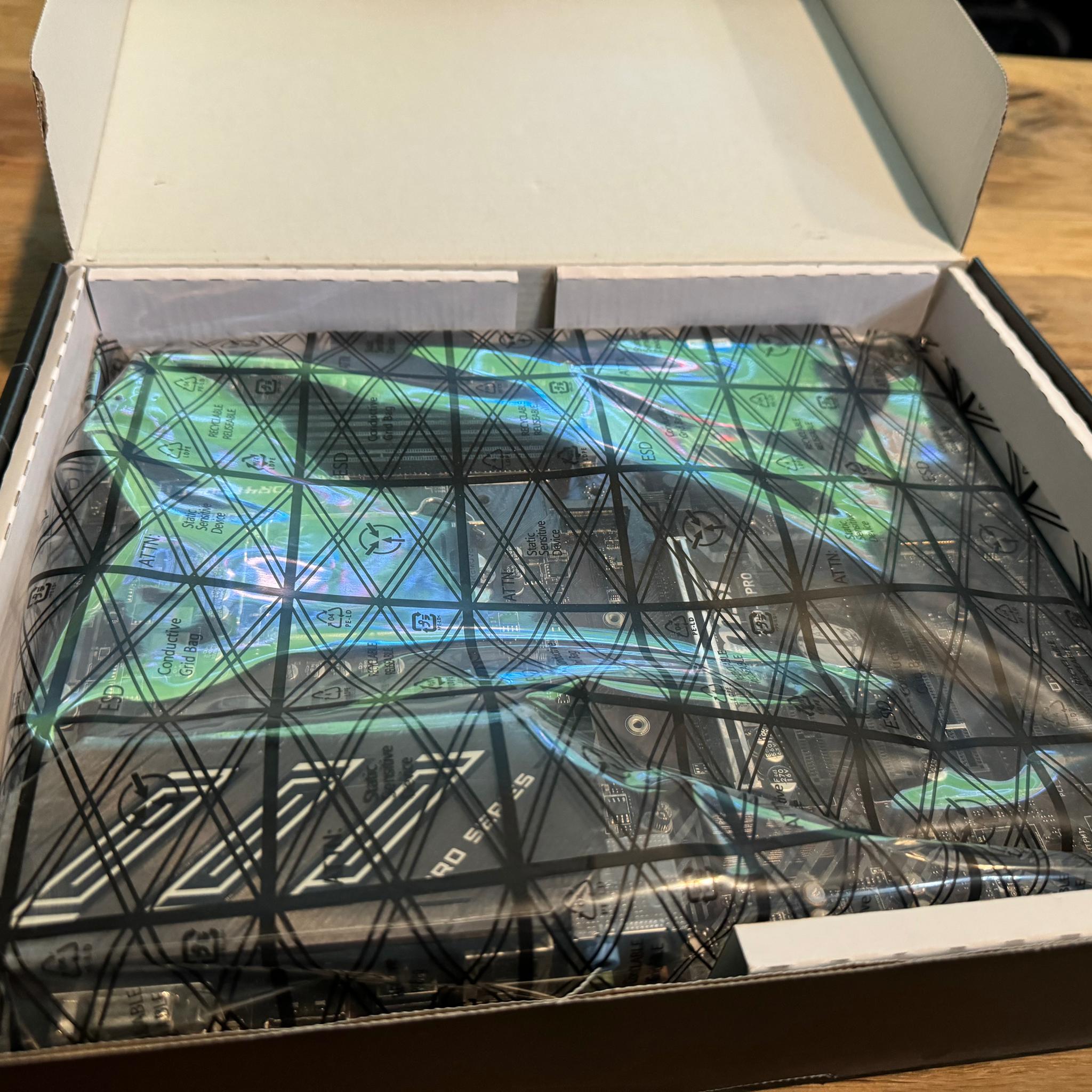 NEW IN BOX MSI Z390-A PRO LGA1151