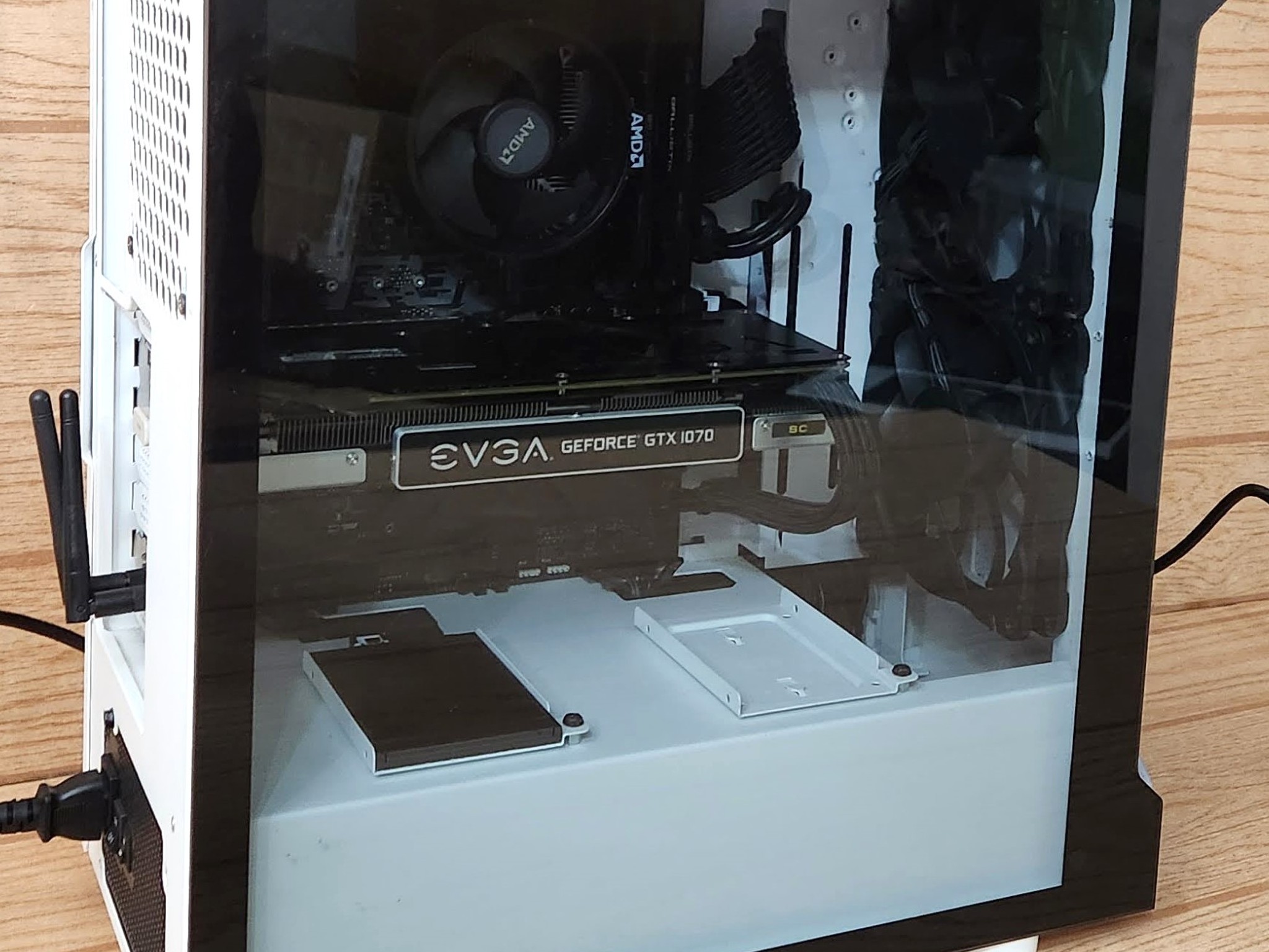 Custom Gaming PC-GTX 1070 R5 1400  512GB SSD 16GB RAM