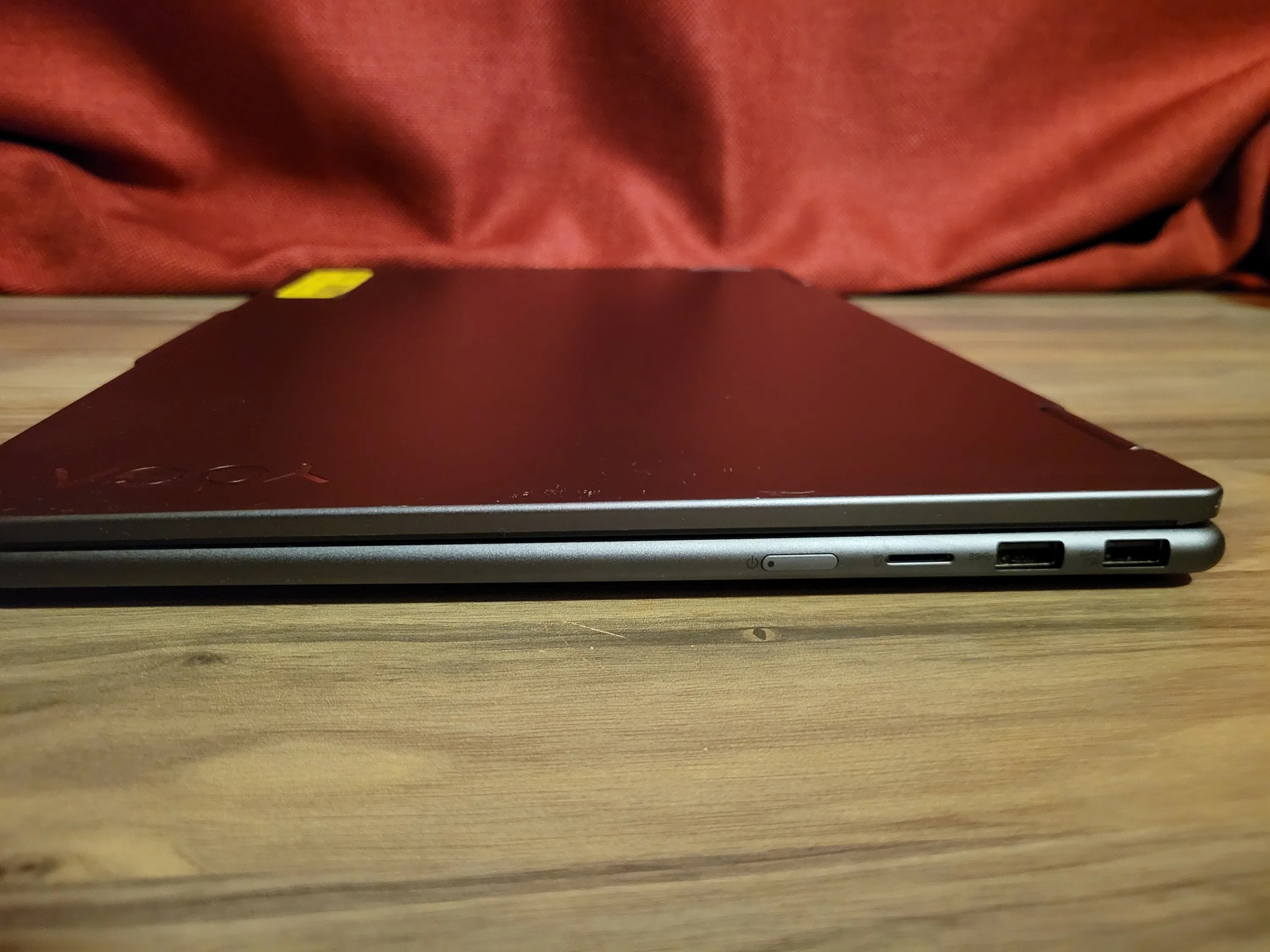 Lenovo Yoga 7 16IRL8 Laptop- 13th Gen i7-512gb Ssd-16" Touch Display