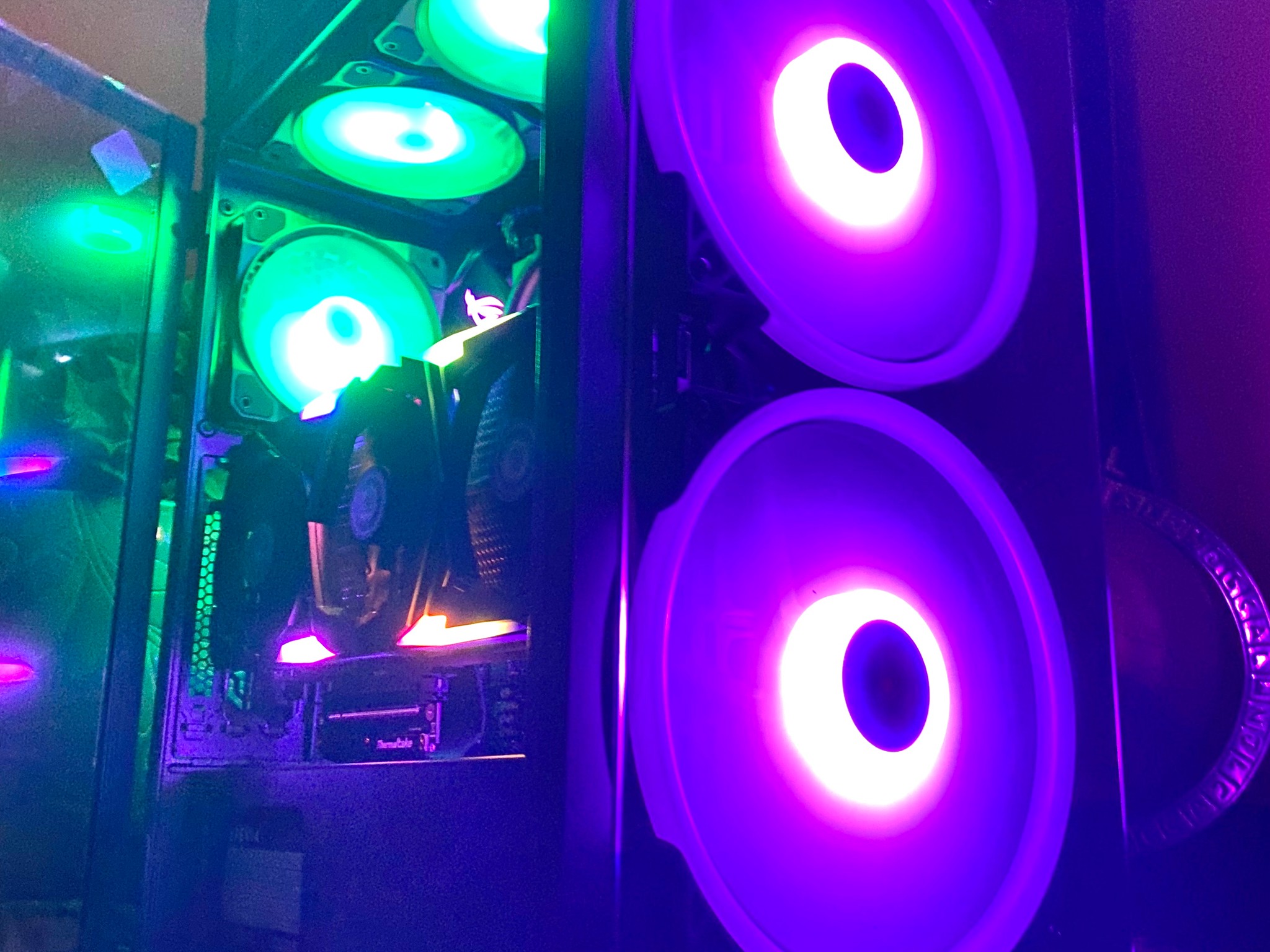 青い稲妻⚡| Ryzen 5 | RTX2080Super| 32GB RGB RAM| 1TB NVMe M.2 SSD| Windows 11 Pro