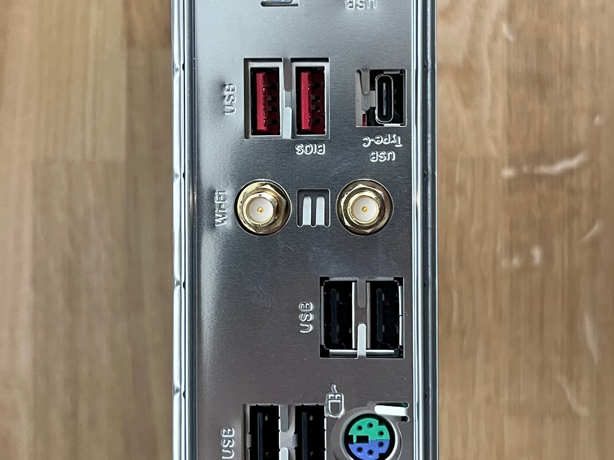 Am5 Gigabyte B650 UD AC *Read Description