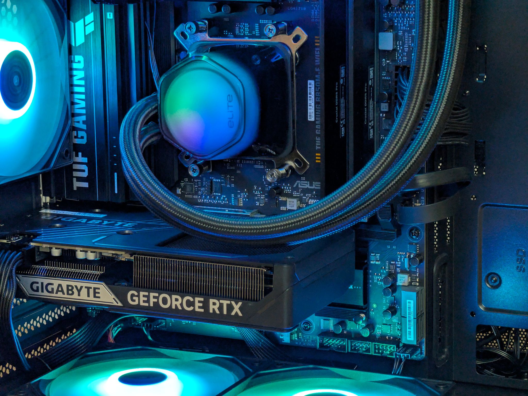🌈🖤Ryzen 5 9600x | RTX 5060 Ti | 32GB DDR5 | Gaming PC🖤🌈