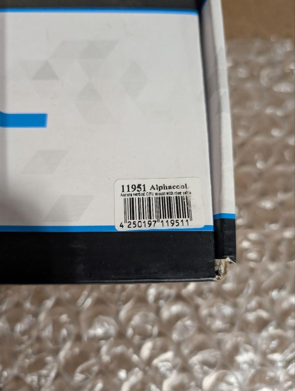 Alphacool Aurora Vertical GPU Mount with Riser Cable (11951)