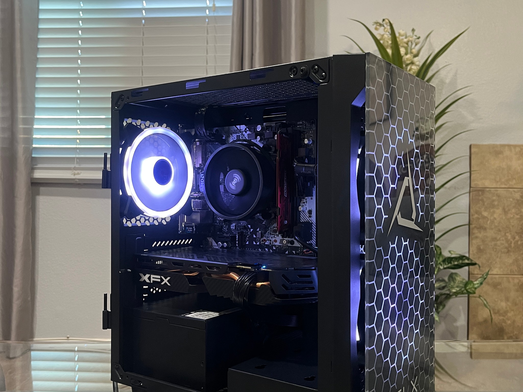 RX 580 8GB, Ryzen 7 1700, 8GB RAM | Black RGB Gaming Computer/PC