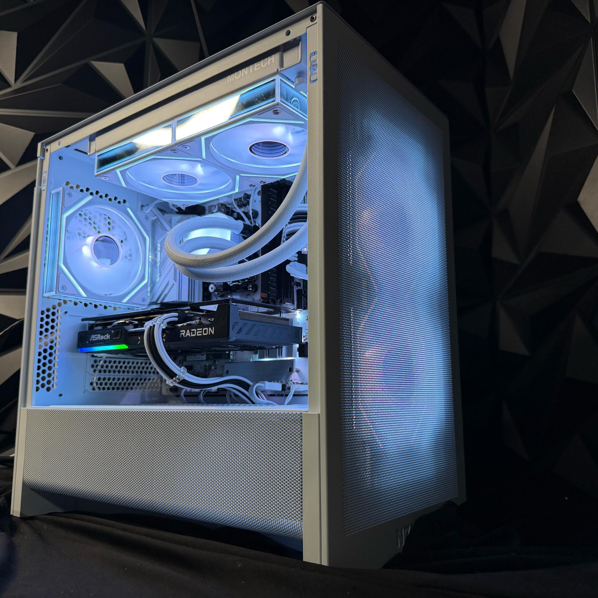 ❄️✨ ICE PRIZM ✨❄️Ryzen 7 7700X| RX 9060XT 16 GB | 32 GB DDR5| 2.5 TB NVMe| 650W PSU