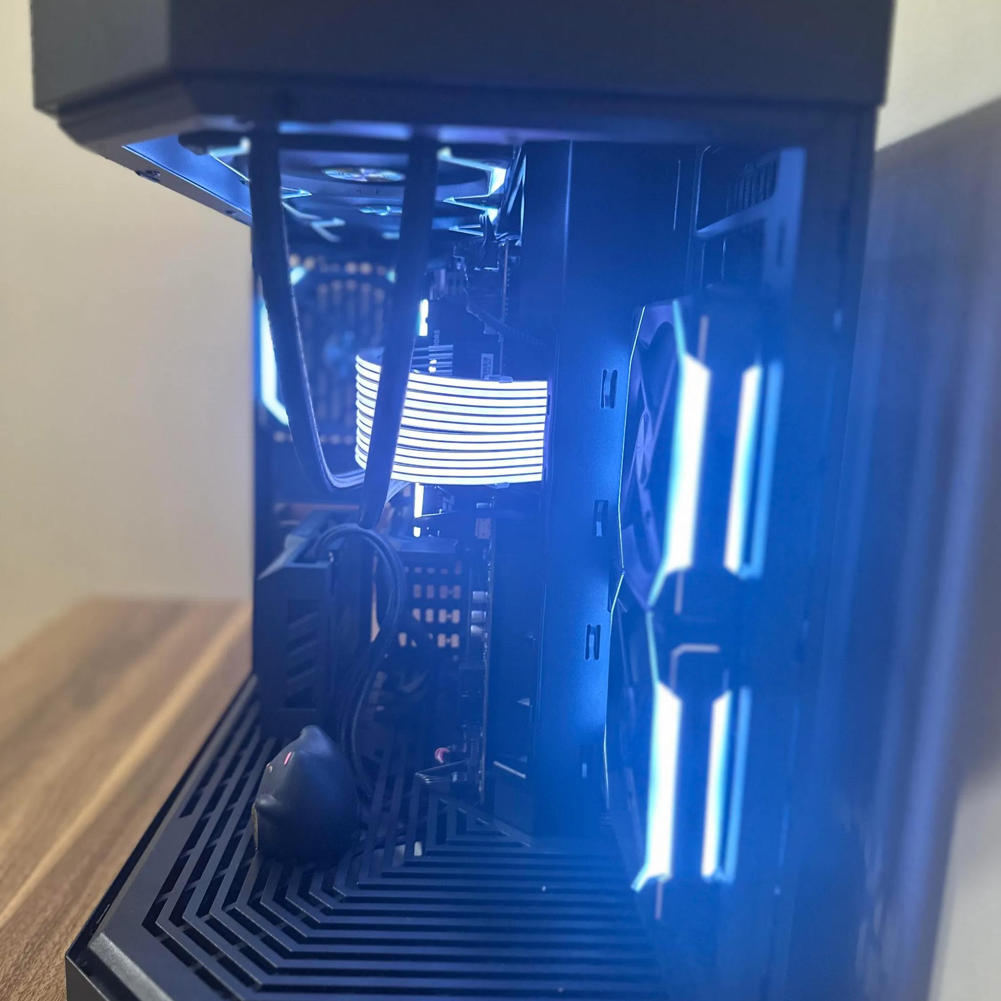 ❄️HOLIDAY SALE❄️ Gaming PC - "Waddle Warrior" || RTX 4060 || Intel 12500 || RGB