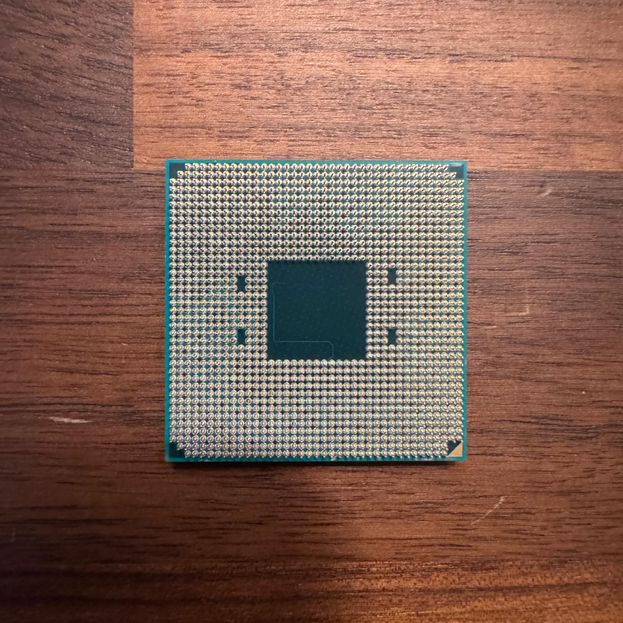 AMD Athlon 3000G (2 Cores, 4 Threads, AM4)