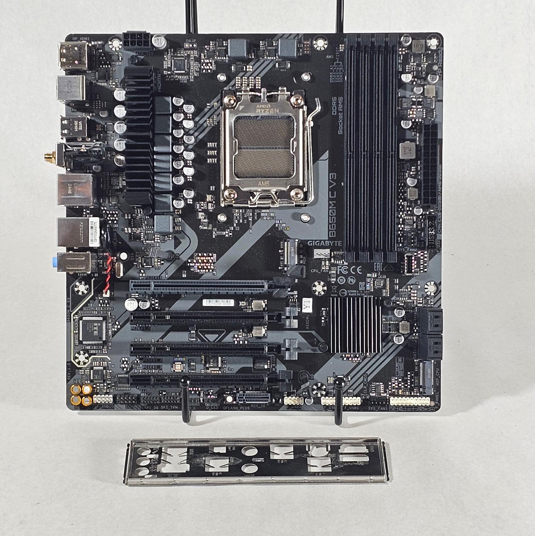 Gigabyte B650M C V3 AMD AM5 DDR5 mATX Motherboard